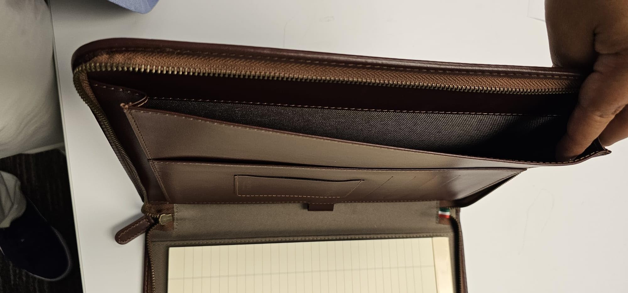 Premium Maruse Leather Portfolio Padfolio - Executive Folio for Men and Women with Zipper, Folio Document Organizer, Laptop Sleeve, iPad Case and Folder - Made in Italy, Black customer photo 2