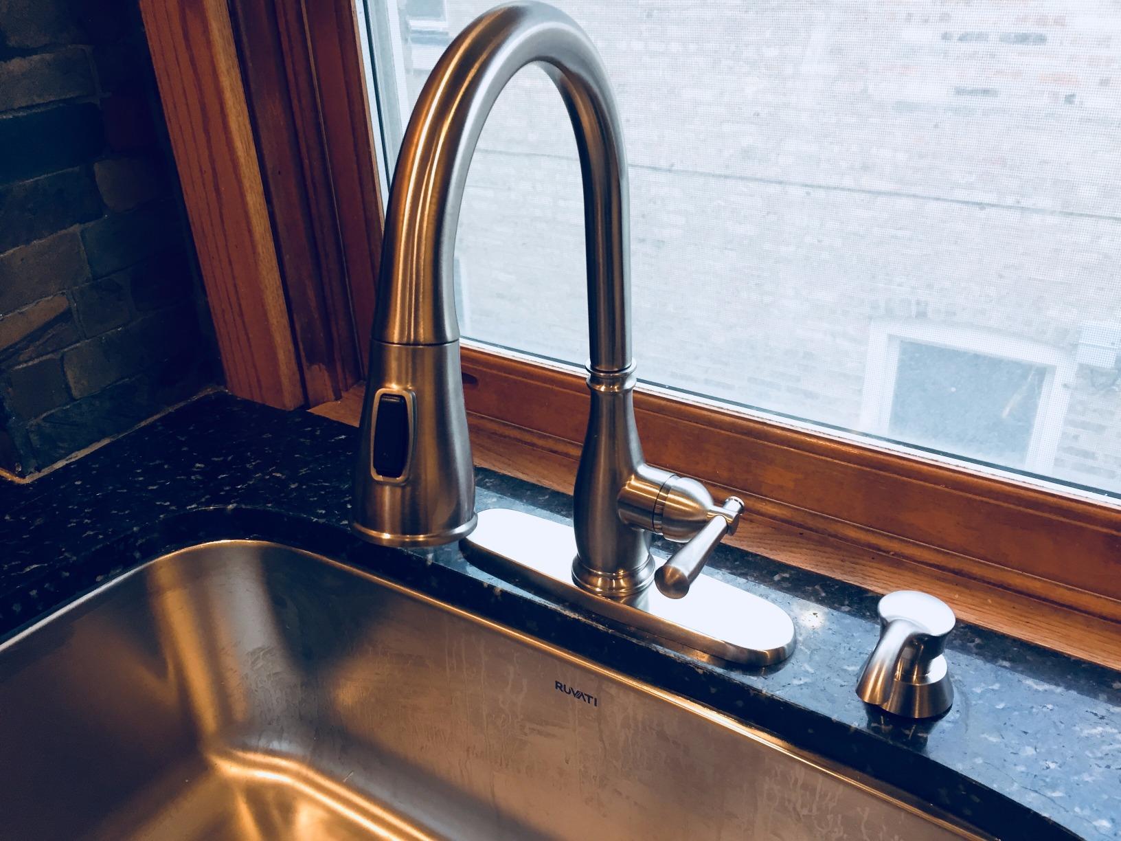 Ruvati 30-in 16-Gauge Stainless Undermount Kitchen Sink - RVM4250 customer photo 1