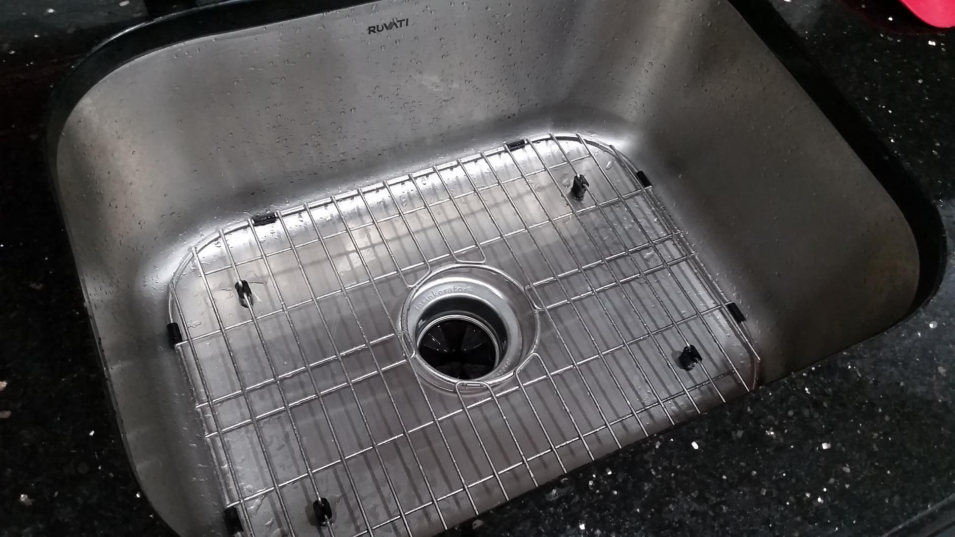 Ruvati 30-in 16-Gauge Stainless Undermount Kitchen Sink - RVM4250 customer photo 2