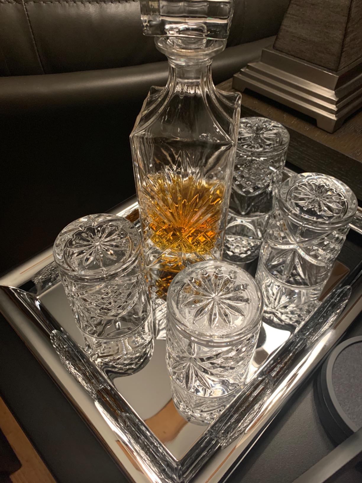 James Scott Liquor Decanter 5-Piece Irish-Cut Crystal Decanter & Whiskey Glasses Set - for Whiskey, Wine and Bourbon - Includes 24 oz. Decanter with Stopper and 4 x 11 oz. Glasses | Beautiful Gift Box customer photo 2