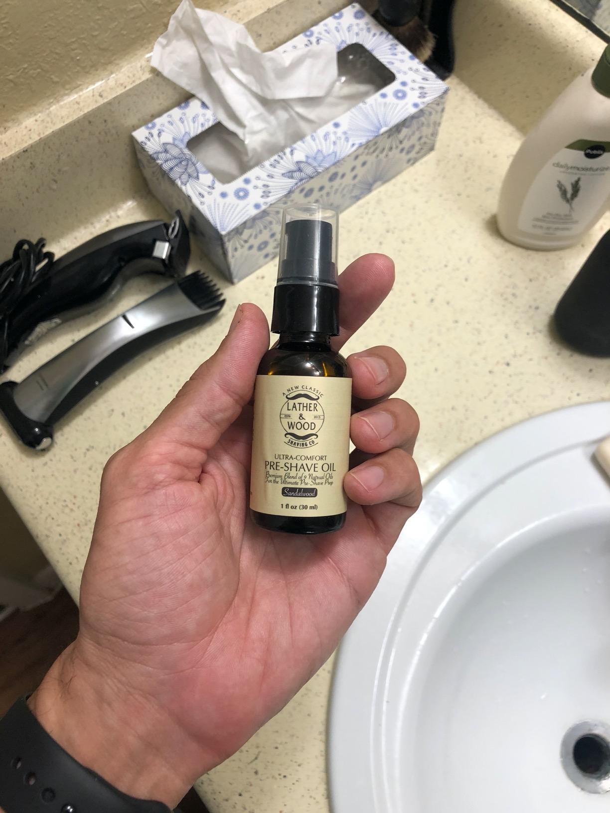 Best Pre-Shave Oil, Sandalwood, Premium Shaving Oil for Effortless Smooth Irritation-free Shave. 2 Oz … customer photo 2