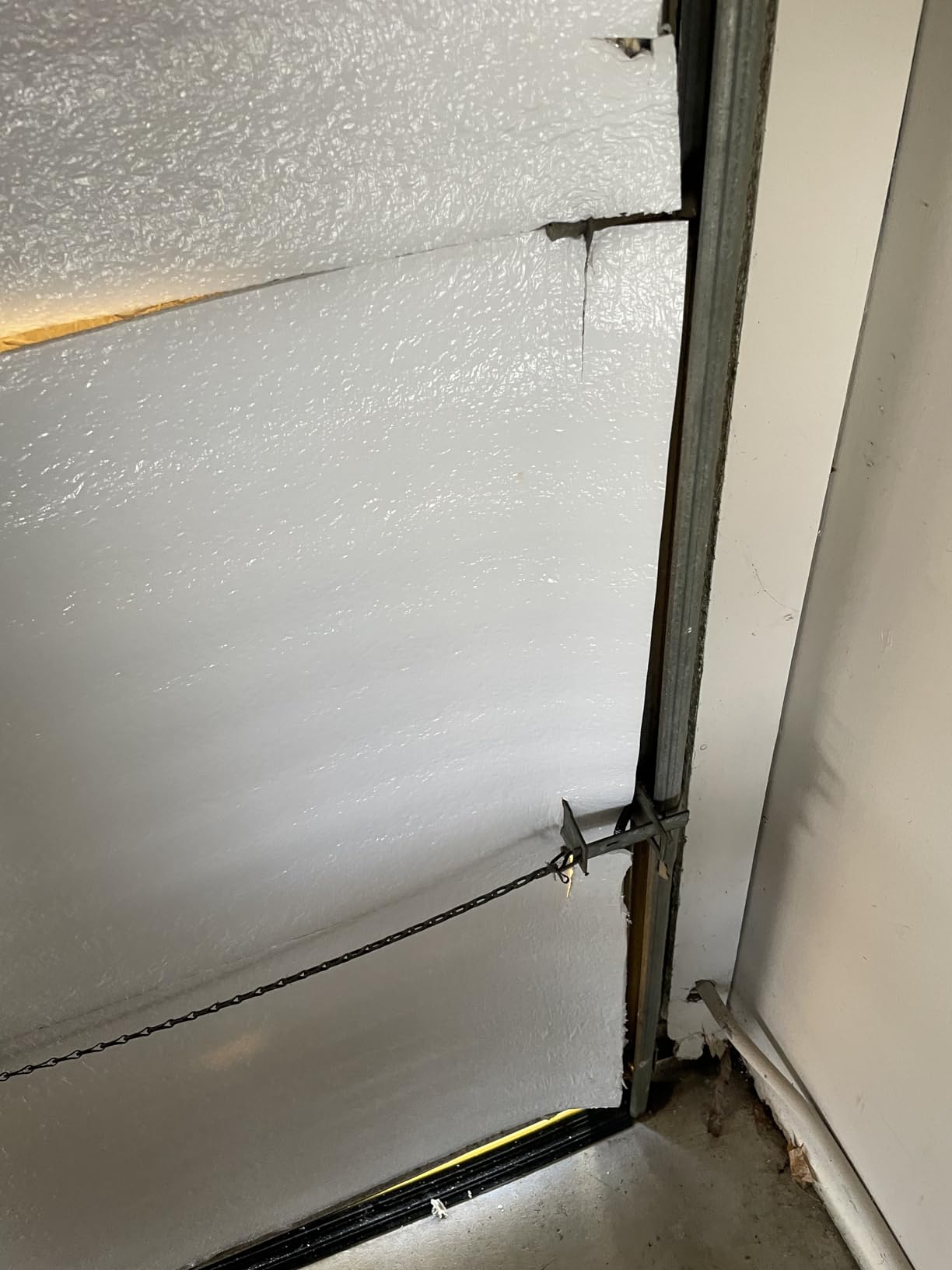 US Energy Products NASA Tech White Reflective Foam Core Garage Door Insulation Kit (9L x 7H) or (9L x 8H) Single Garage Doors R8 (Upgraded Tape) customer photo 2