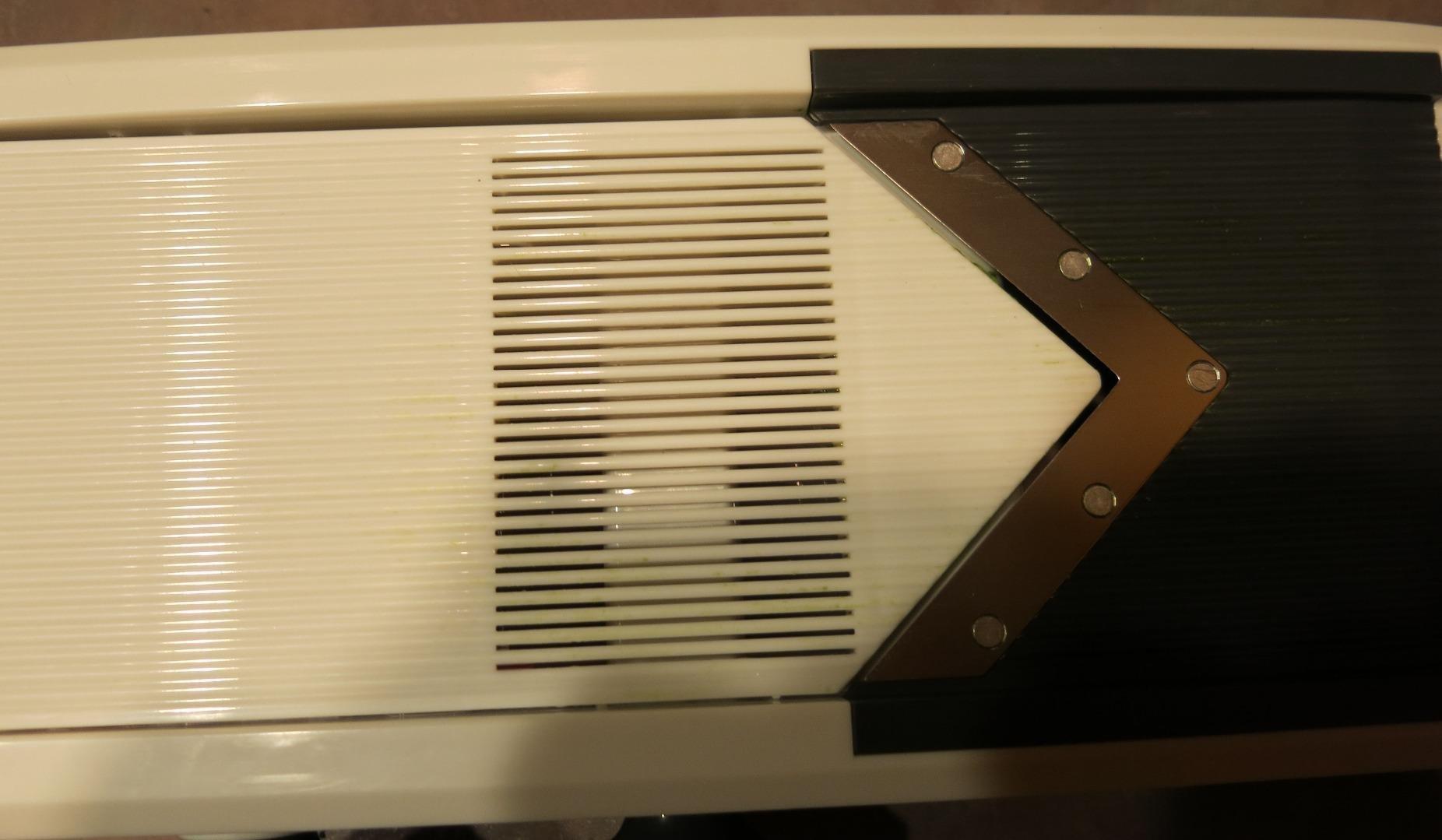 Mueller Mandoline Slicer for Kitchen, 5-Blade, customer photo 1