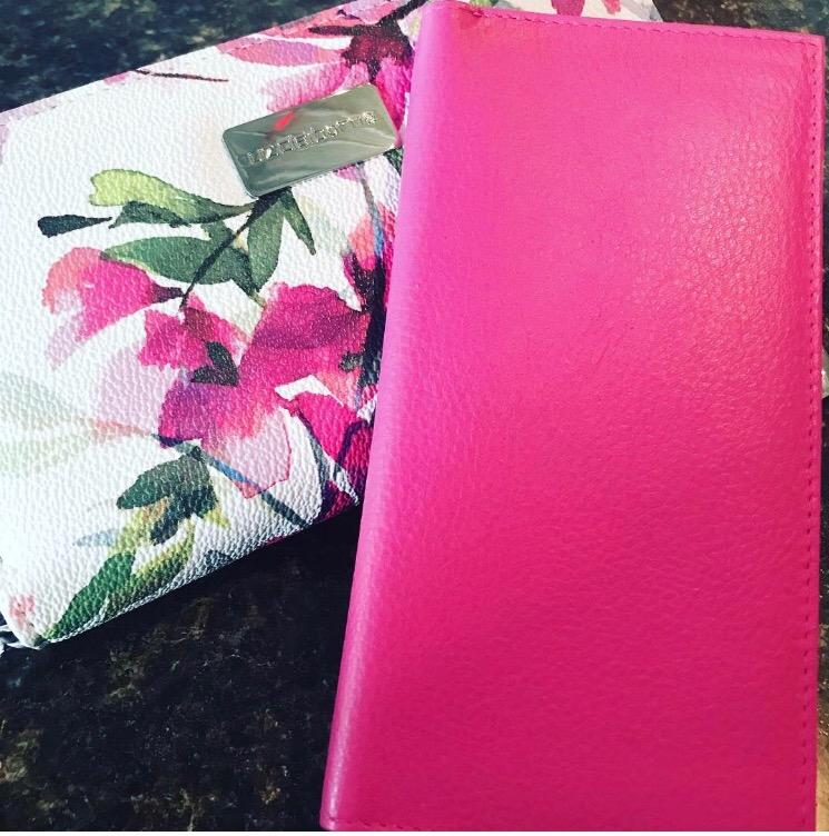 Black Basic Genuine Leather Checkbook Cover For Men & Women customer photo 2