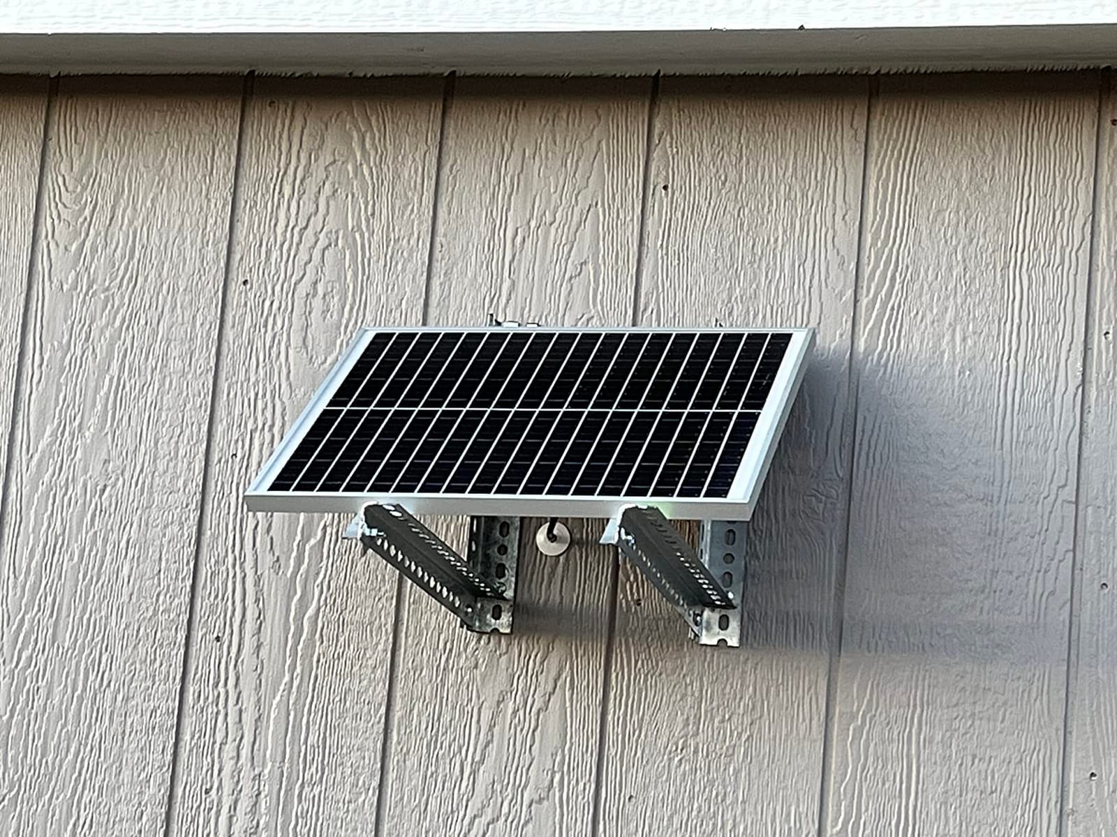 ECO-WORTHY Solar Panel 25W 18V Monocrystalline Waterproof Panel for Charging 12V Battery of RV Boat Trailer ATV Car or Powering Light, Charing 12V Battery Pack and Other Off-Grid Applications customer photo 1