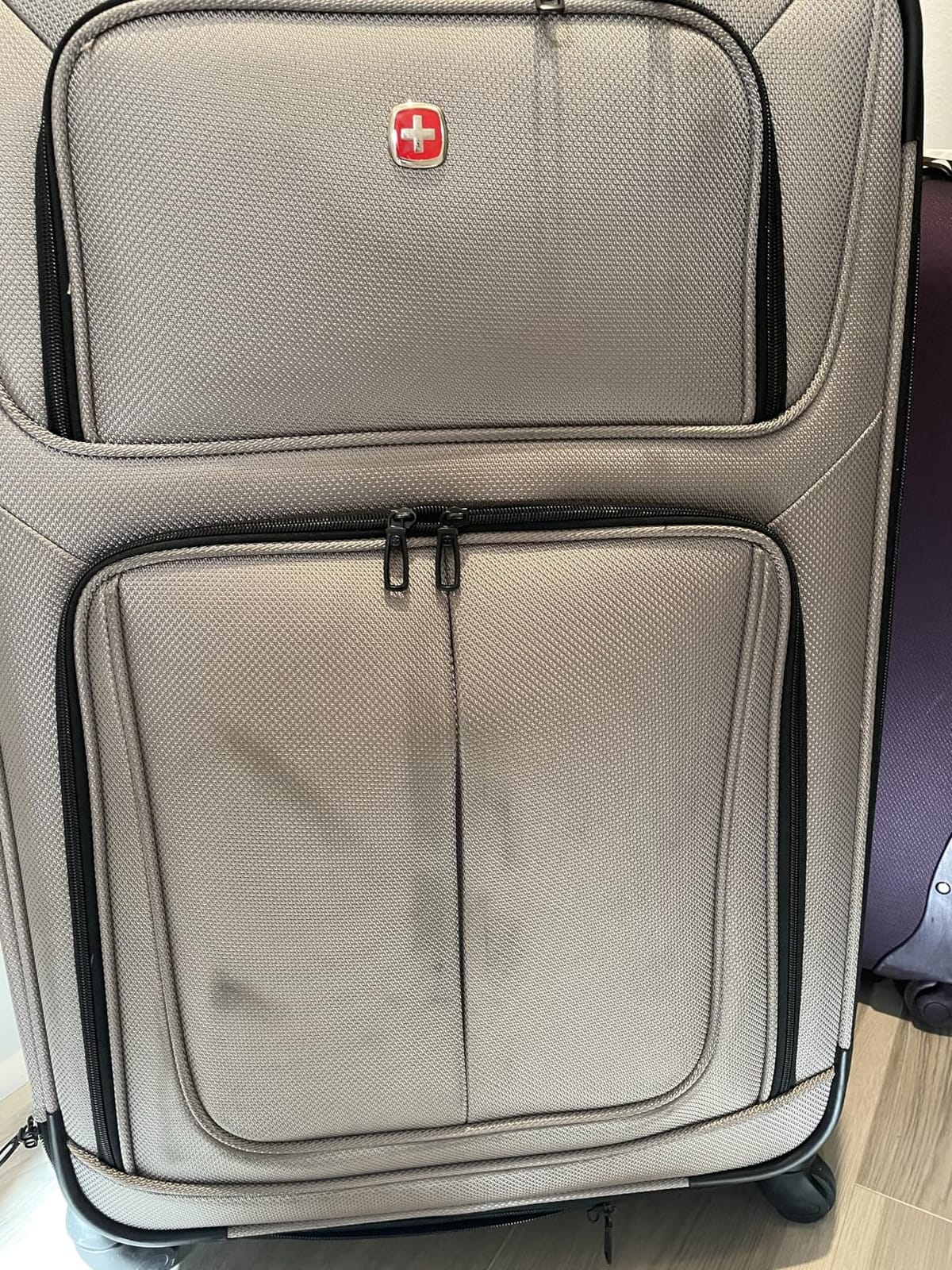 SwissGear Sion Softside Expandable Luggage – Large Checked Suitcase with 360 Degree Wheels & Retractable Handle – 29 Inch, Perfect for 7-9 Night Trips – Teal customer photo 2