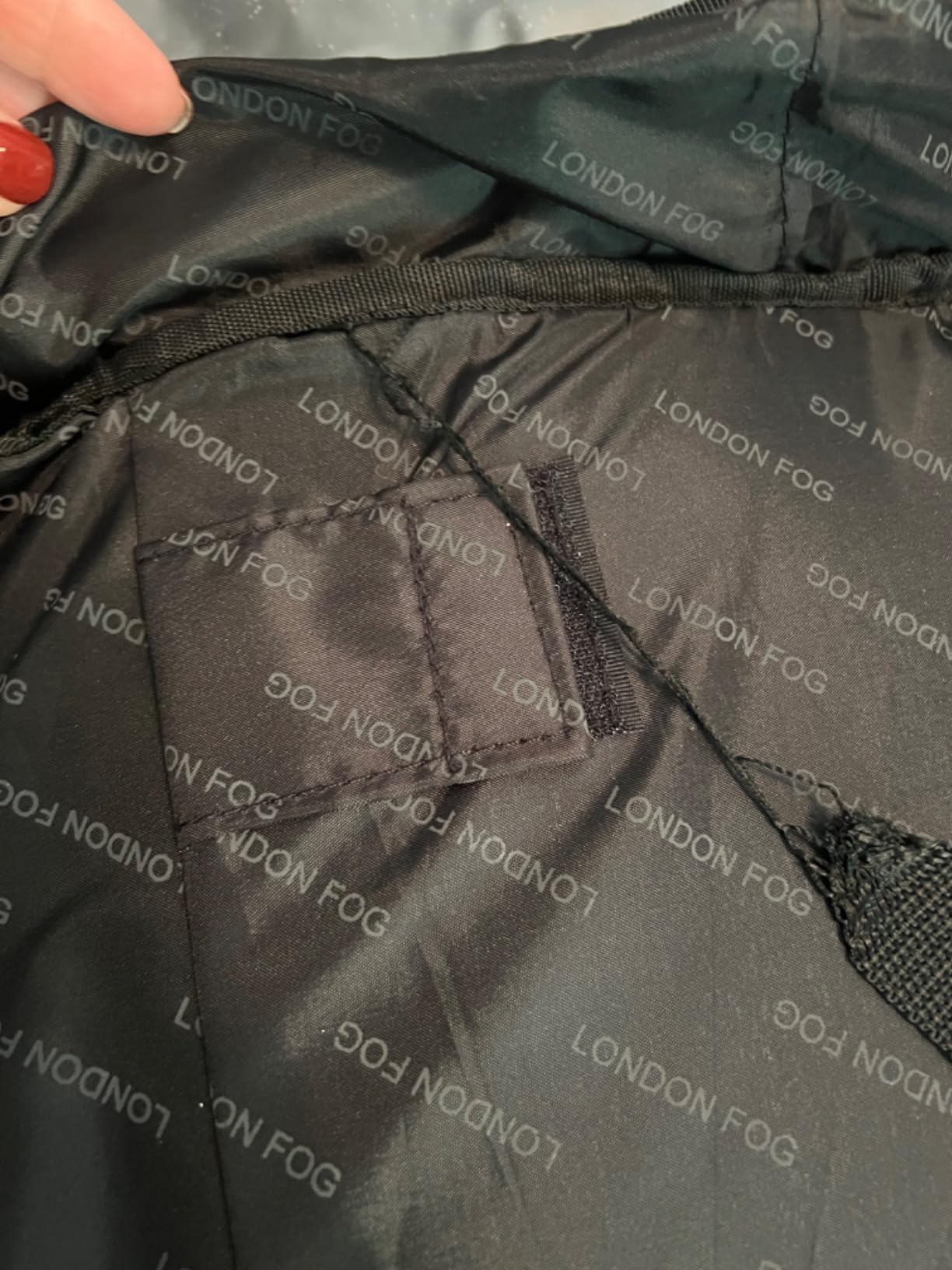 London Fog Buckingham 44 Wheeled Garment Bag, Black customer photo 1