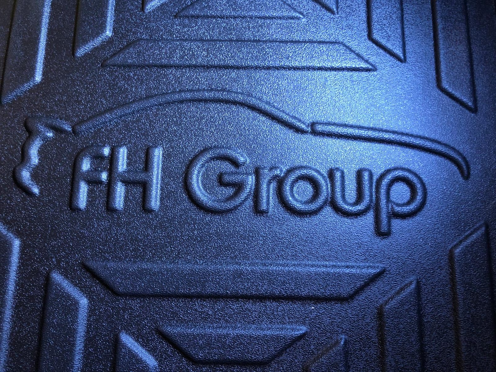 FH Group ClimaProof for all weather protection Premium Multi-Use Cargo Tray Liner Mat fits most Cars, SUVs, and Trucks, 32 x 24 inches Black customer photo 1
