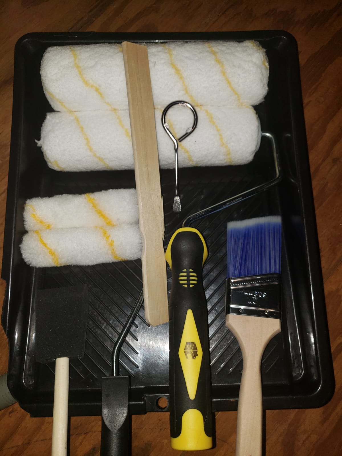 Bates- Paint Roller Kit, 19 pcs, Roller Set with Microfiber Sleeves & Frame customer photo 1