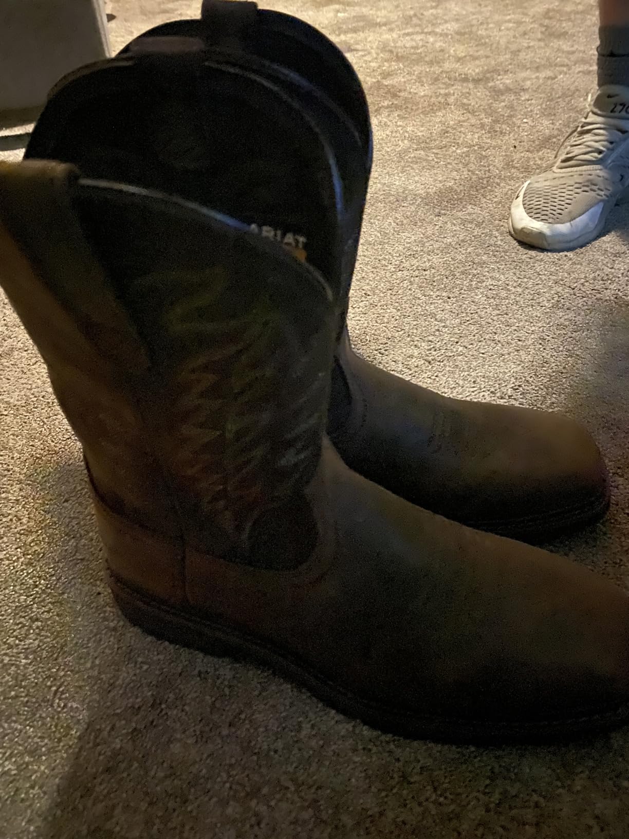 Ariat Men's Groundbreaker Wide Square Toe Steel Toe Work Boot customer photo 2