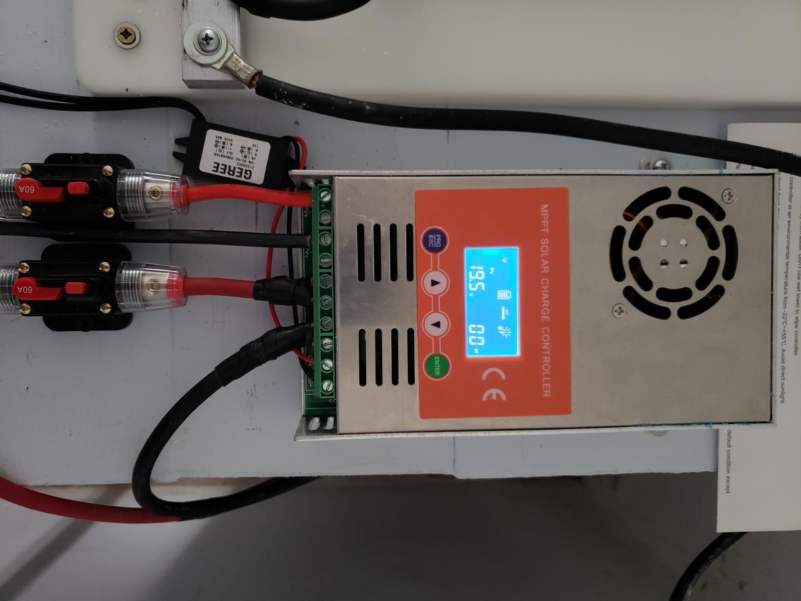 PowMr MPPT Solar Charge Controller 60 amp 48V 36V 24V 12V Auto - Max 160VDC Input, LCD Backlight Solar Charge Controller for Vented Sealed Gel NiCd Lithium Battery【Software Update Version】 customer photo 2