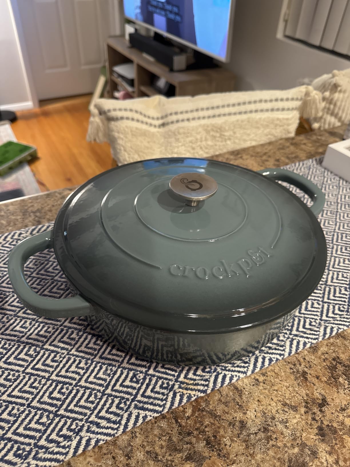 Crock-Pot Crock Pot Artisan Enameled Cast Iron Braiser W/Lid, 5 Quart, Slate Gray customer photo 2