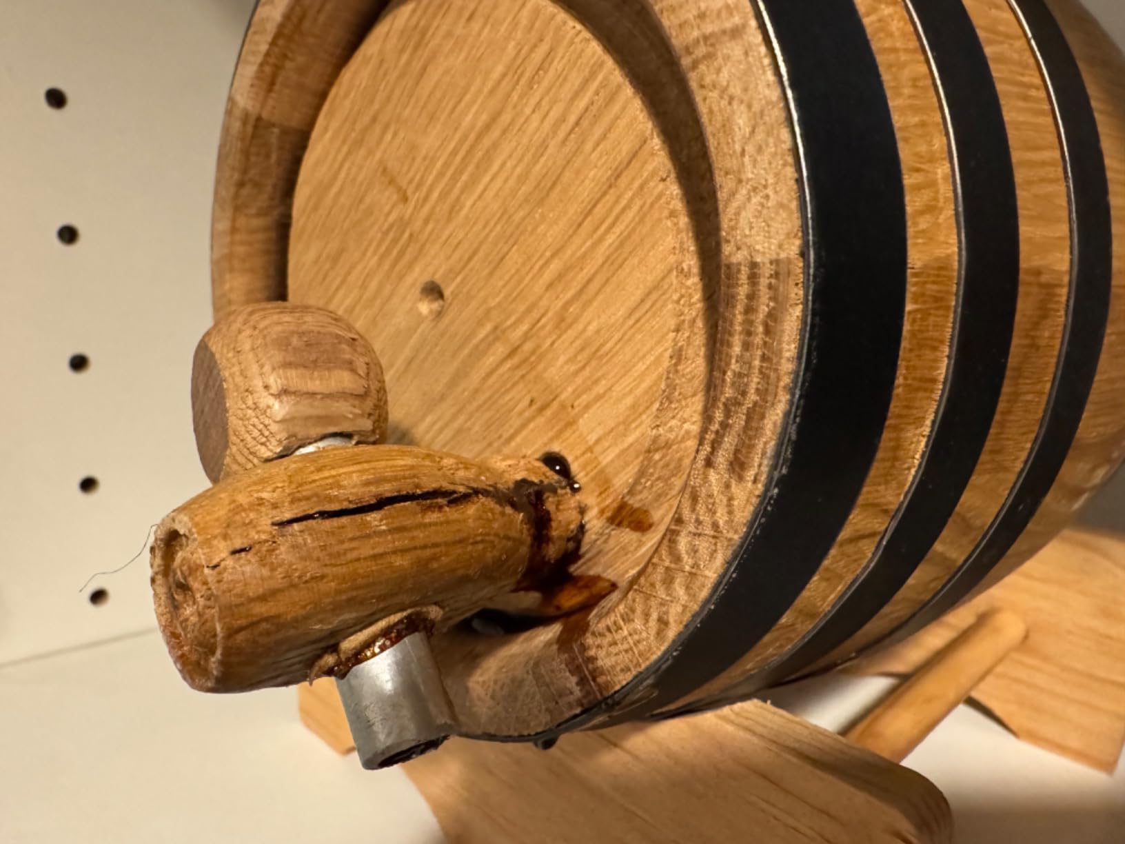 Red Head Barrels - 5 L Premium Oak Barrels for Aging Whiskey, Wine, Rum, Scotch, and More, Ideal for Whiskey Barrel or Wine Barrel, American Charred Oak Barrel for Bourbon, Tequila & Brandy customer photo 1