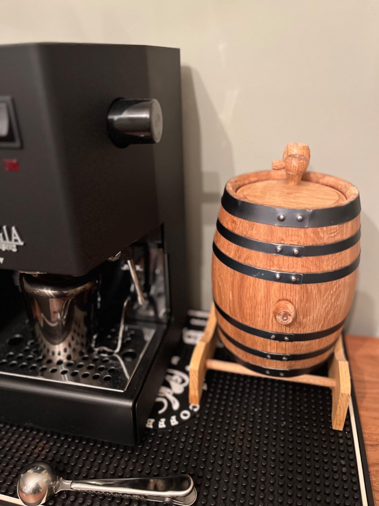 Red Head Barrels - 5 L Premium Oak Barrels for Aging Whiskey, Wine, Rum, Scotch, and More, Ideal for Whiskey Barrel or Wine Barrel, American Charred Oak Barrel for Bourbon, Tequila & Brandy customer photo 2