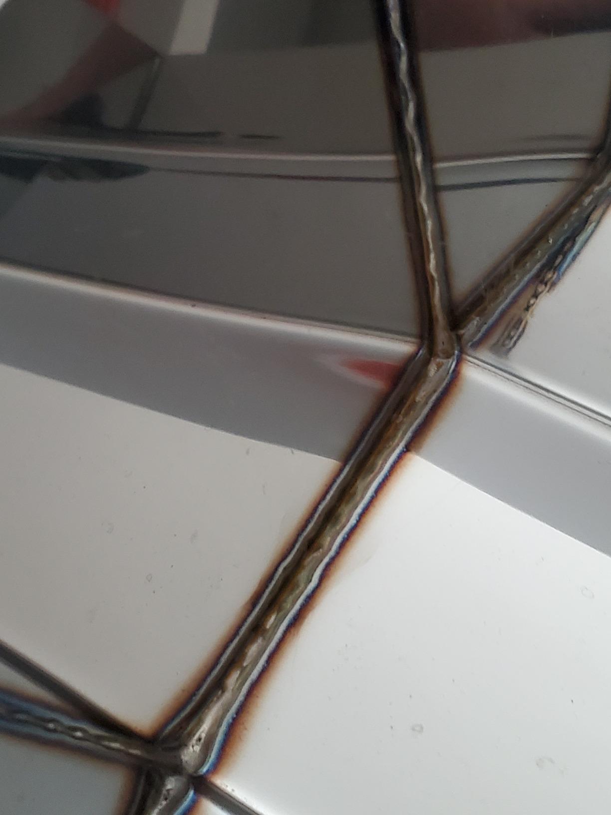 Edward Tools Stainless Steel Mud Pan for Drywall 14” - Heli Arc Prevents mud Collecting in Corners - Heavy Duty Rust Resistant - Easy to Clean - Sturdy Edge for Quicker Knife Cleaning customer photo 1