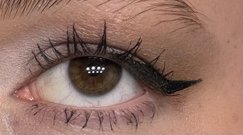 NYX PROFESSIONAL MAKEUP Epic Ink Eyeliner with Up To 24HR Wear, Black customer photo 2