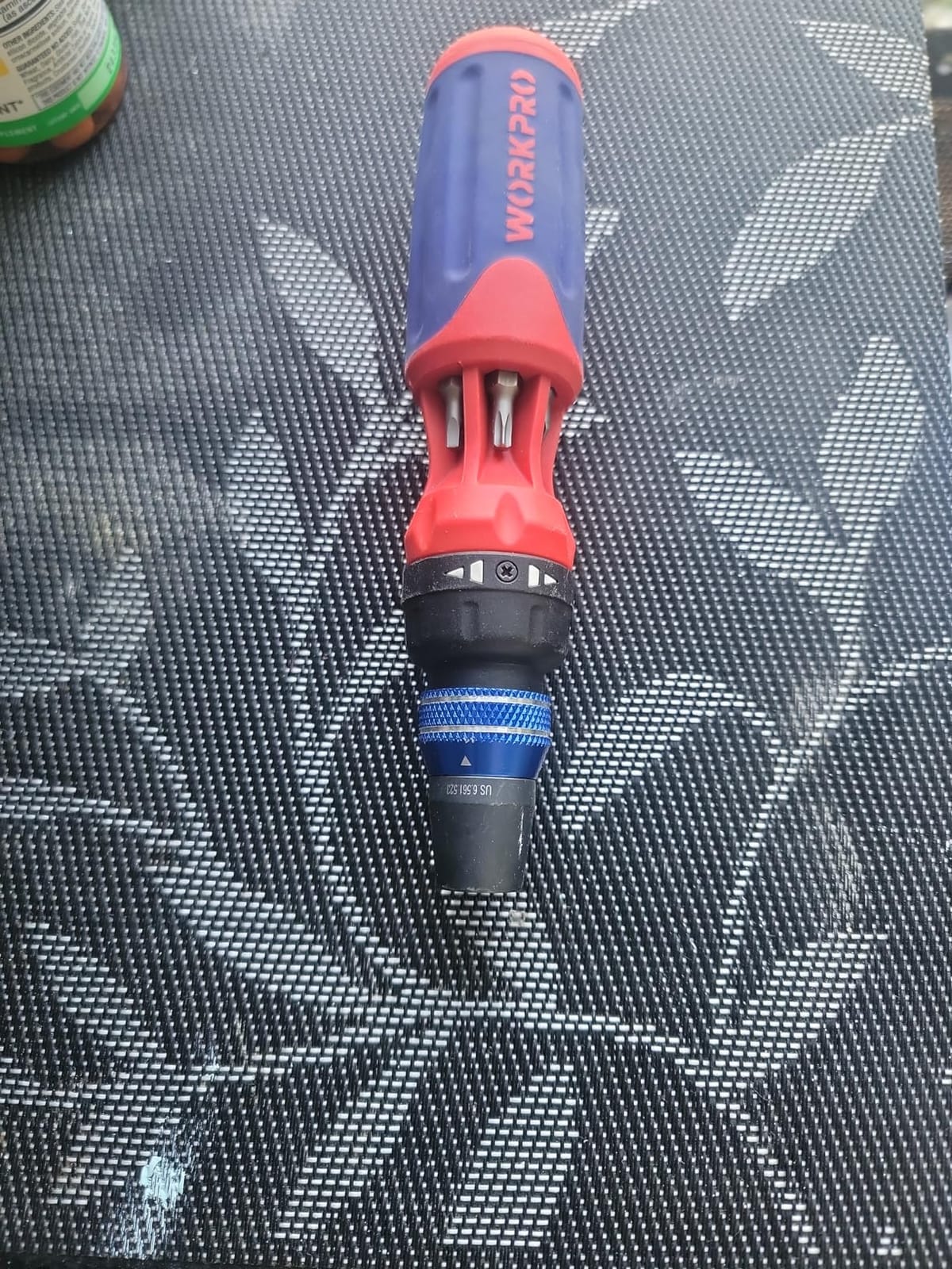 WORKPRO 12-in-1 Ratcheting Multi-Bit Screwdriver Set customer photo 2
