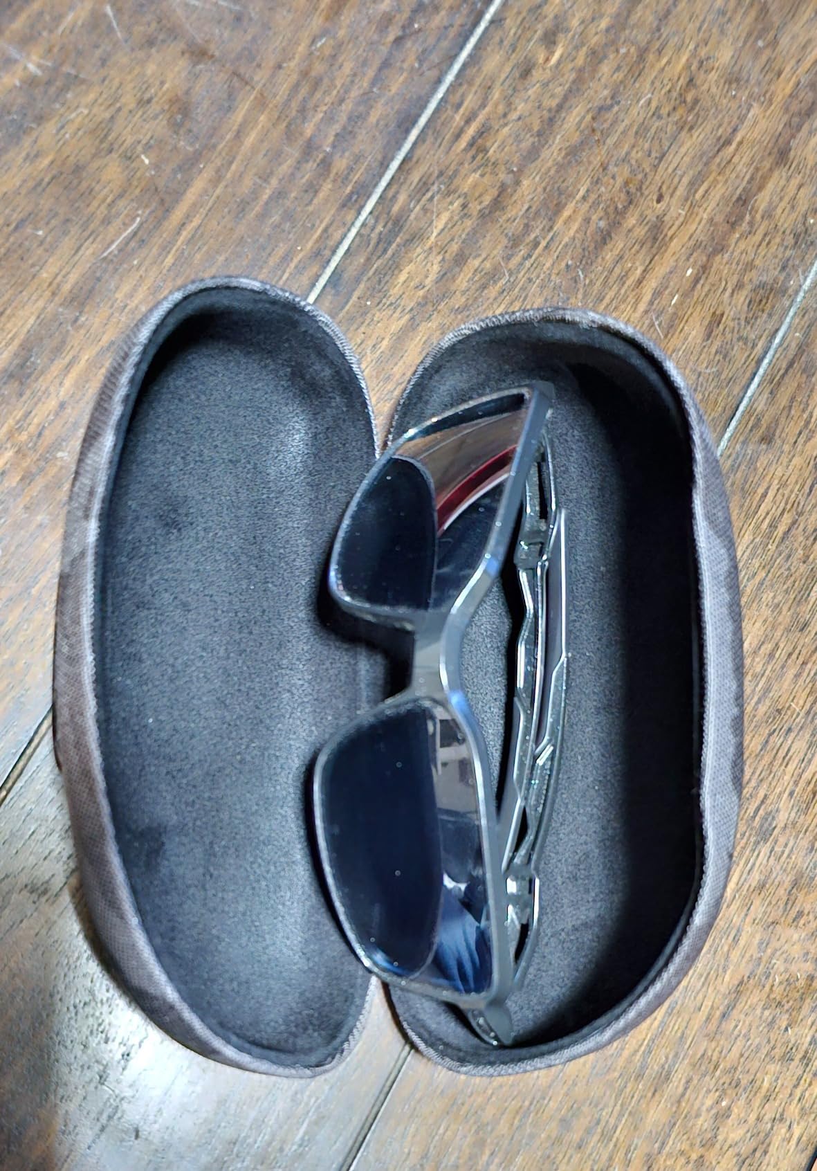 Oakley Lifestyle Ellipse O Sunglass Case customer photo 1