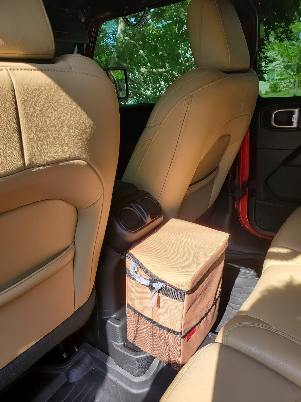 Lusso Gear Car Trash Can - 2.5-Gallon, Black, Round - Leak-Proof & Spill-Proof Lid & Waterproof Removable Liner - Hanging Car Trash Bin & Organizer for SUV, Truck & Minivan customer photo 1