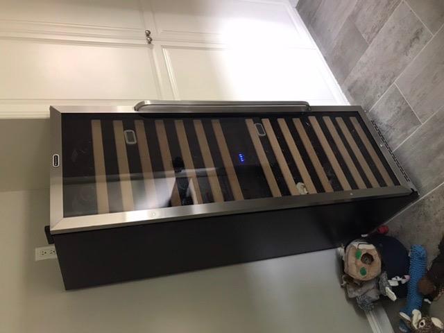 Whynter Wine Refrigerator, 92 Bottle, Large Capacity, Dual Zone, BWR-0922DZ customer photo 1
