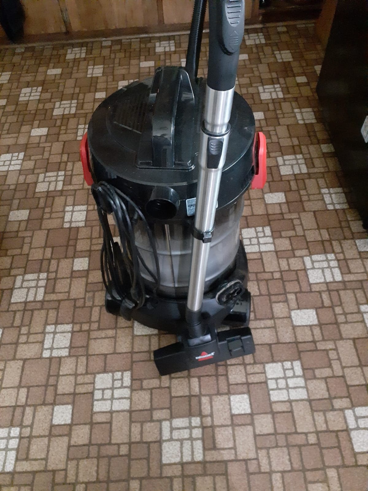 BISSELL MultiClean Wet/Dry Garage and Auto Vacuum, 2035M | Red color; multi-purpose wet/dry cleaning for garage floors, auto interiors & workshop debris customer photo 2