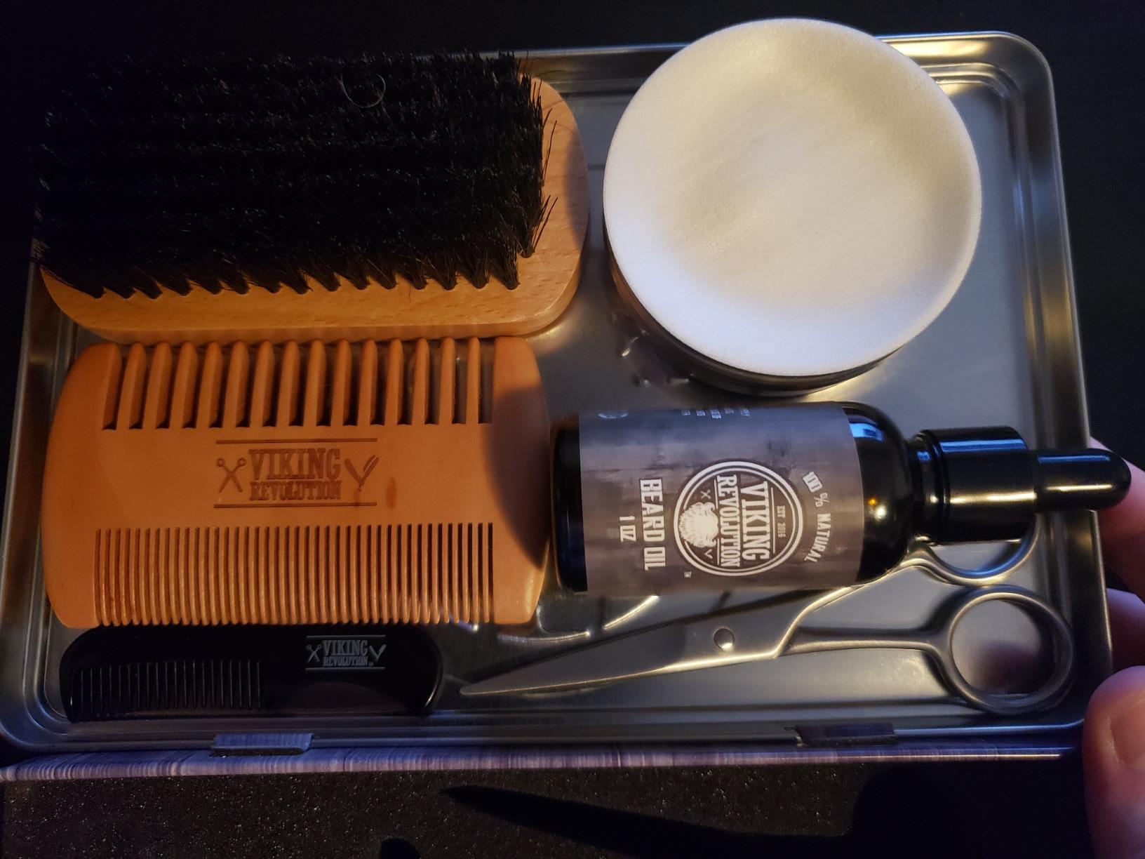 Viking Revolution Ultimate Beard Kit - Classic, 5 Pcs with Metal Box customer photo 1