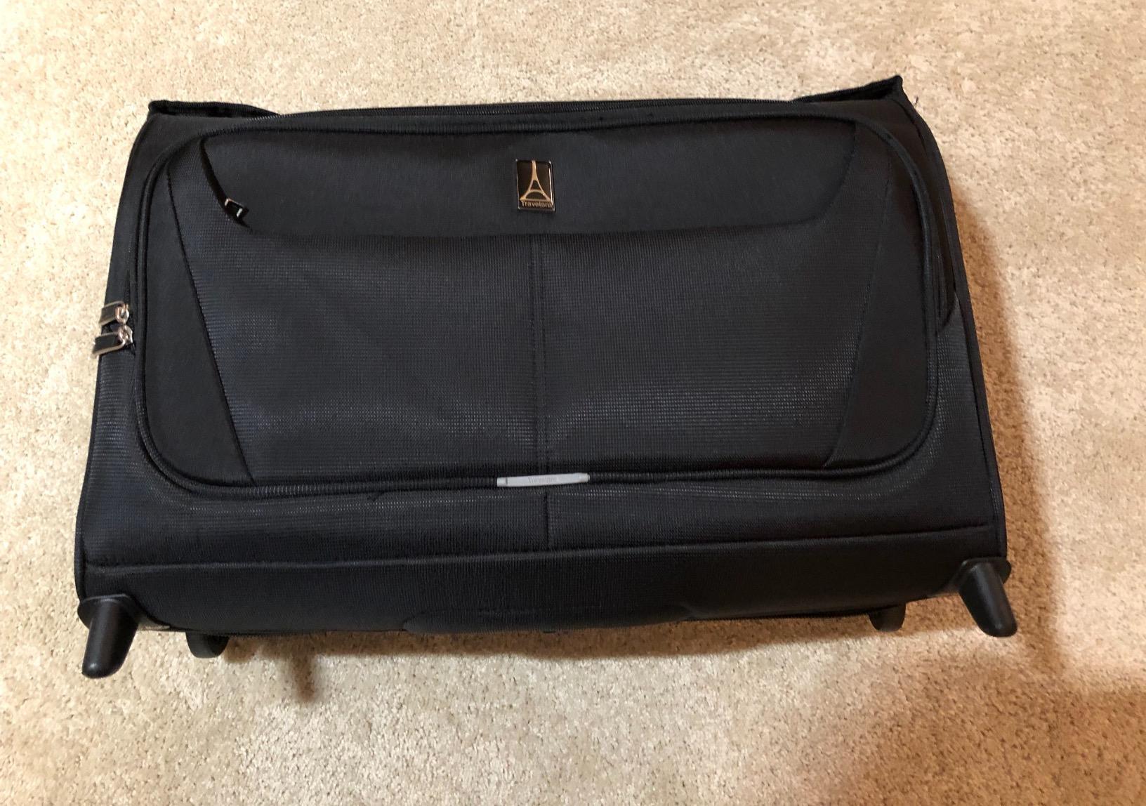 Travelpro Maxlite 5 Softside Carry-On Rolling Garment Bag, Black, 22-Inch customer photo 1