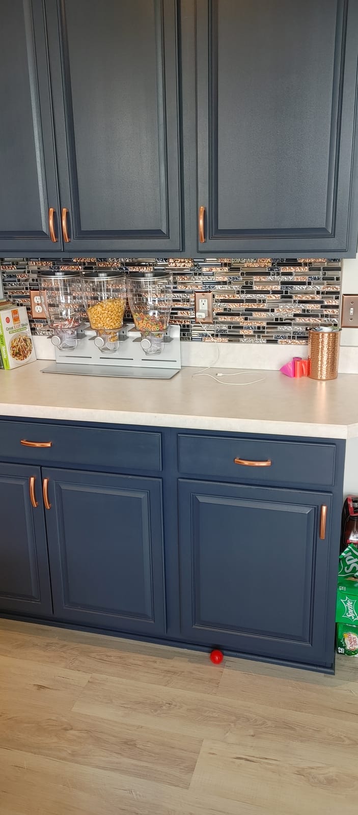Hominter Silver Metallic Glass Mosaic Linear Wall Tile, 6 Sq Ft customer photo 1