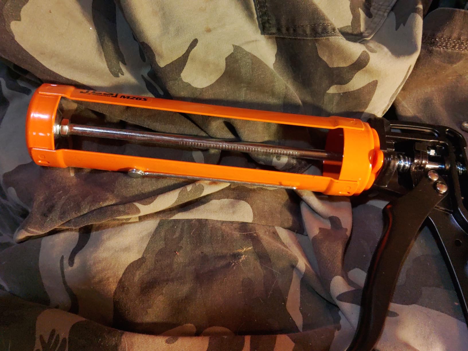 JES M26S 10 oz. 26:1 High Thrust Caulk and Adhesive Gun customer photo 1