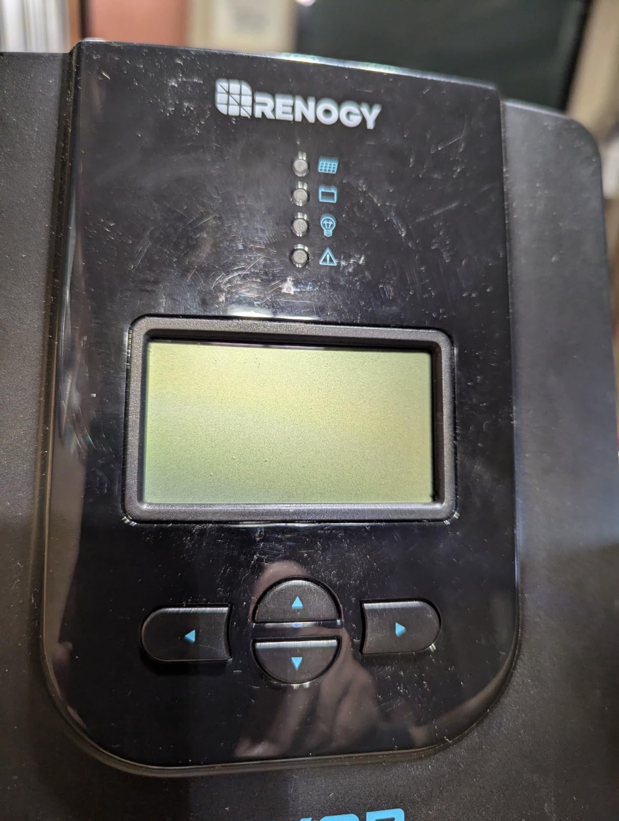 Renogy Rover MPPT Solar Charge Controller with Bluetooth 30A 12V/24V customer photo 2