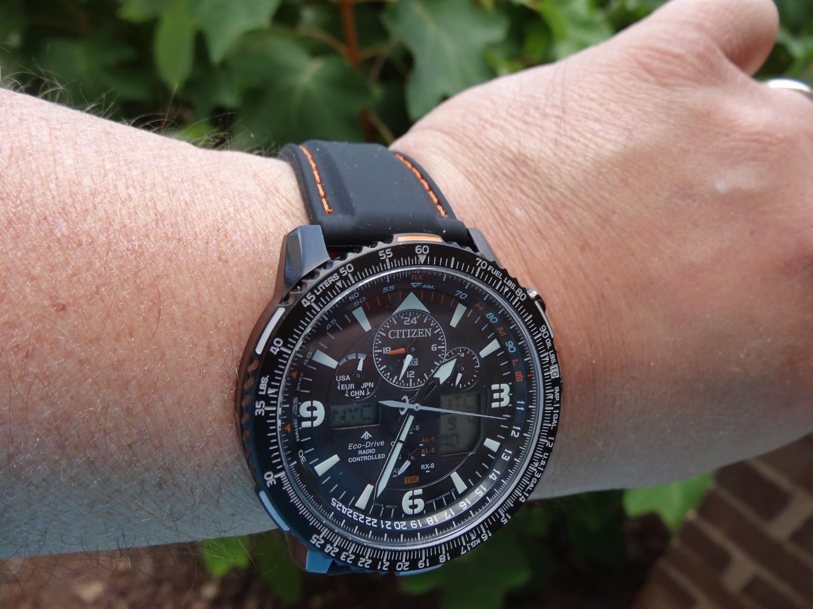 Citizen Men's Promaster Air Skyhawk Eco-Drive Pilot Watch, Atomic Timkeeping customer photo 1