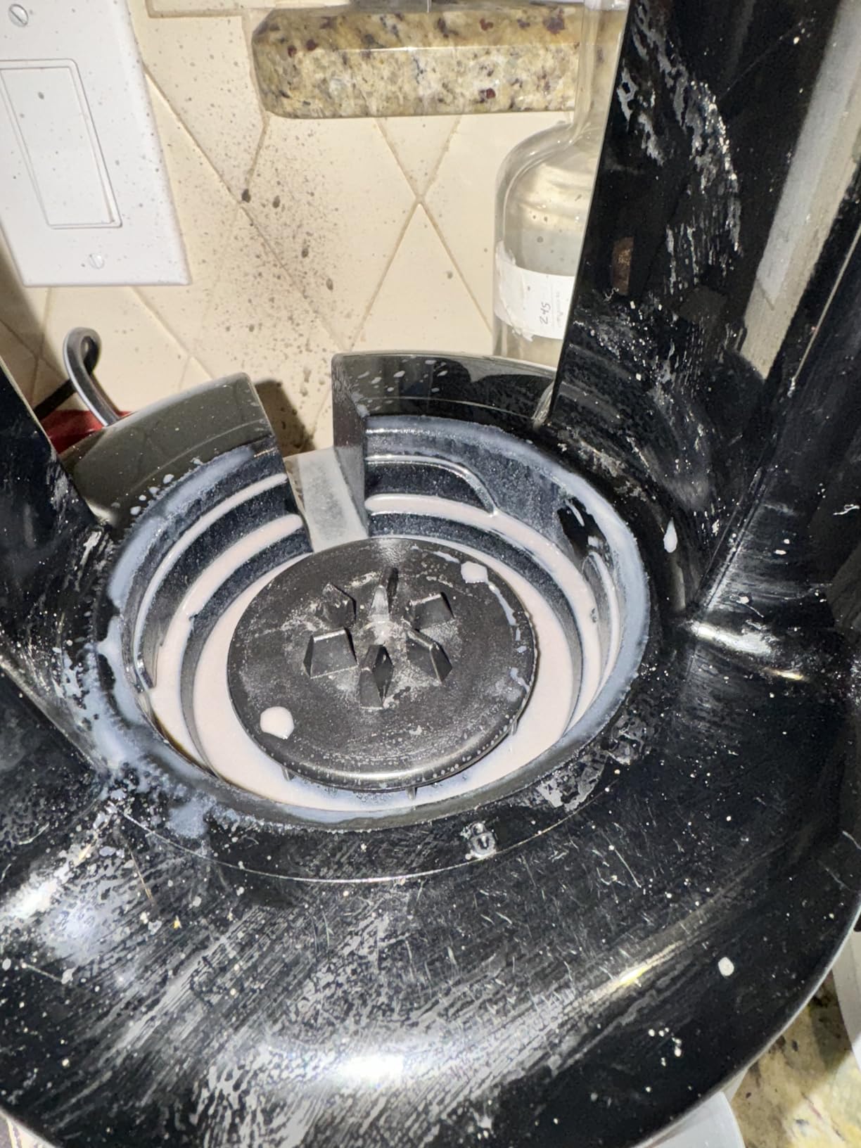 Pado Ozen 500 Vacuum Blender, Countertop Kitchen Blender for Nutrient Dense Smoothie Blends That Don't Separate, Plus Extra Vacuum Storage Container-Silver customer photo 2