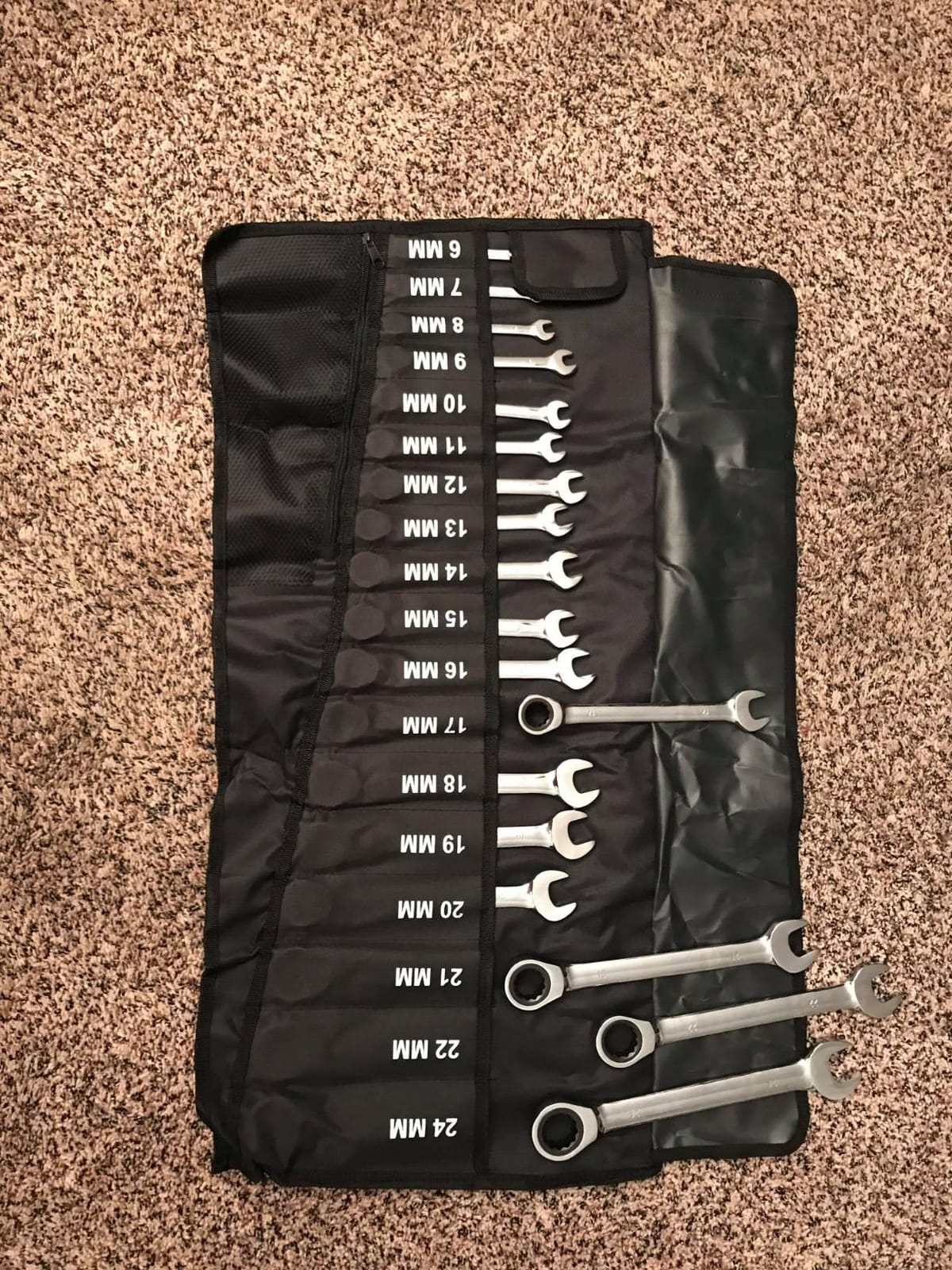 Egofine Ratcheting Wrench Set, 6 mm - 24 mm Metric Wrench Set 18pc, 72 Teeth Combination Wrenches Set, Chrome Vanadium Steel with a Roll Up Storage Bag customer photo 1