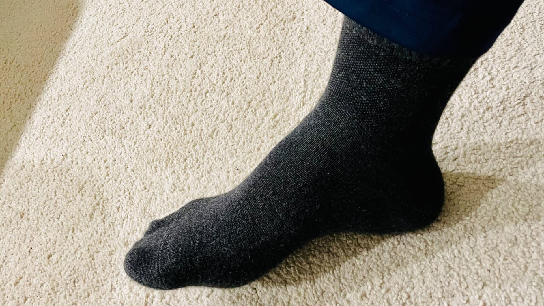 Hugh Ugoli Diabetic Socks for Men, Loose Ankle Socks, Rayon Derived from Bamboo, Extra-Wide, Thin, Seamless Toe, 4-8 Pairs customer photo 2