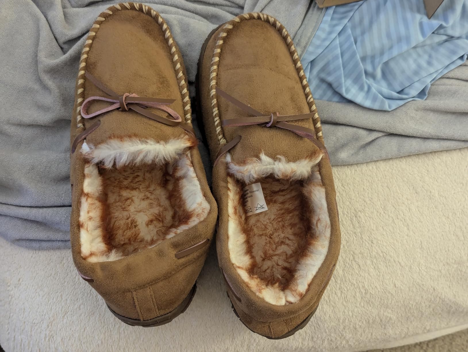 LA PLAGE Men's Moccasin Slippers Memory Foam Warm Plush House Slippers, Indoor Outdoor Comfortable Winter House Shoes customer photo 2