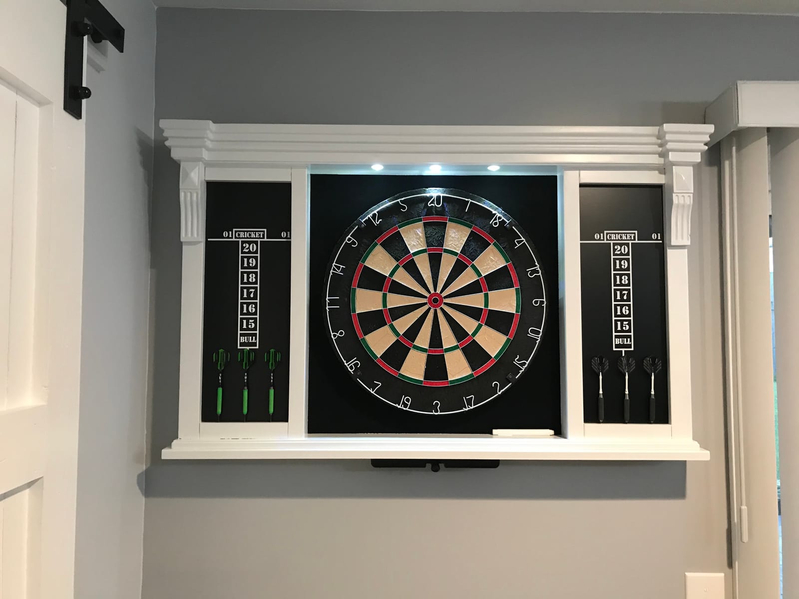Barrington Pub Style Dartboard, Pre-Assembled with LED Light customer photo 1