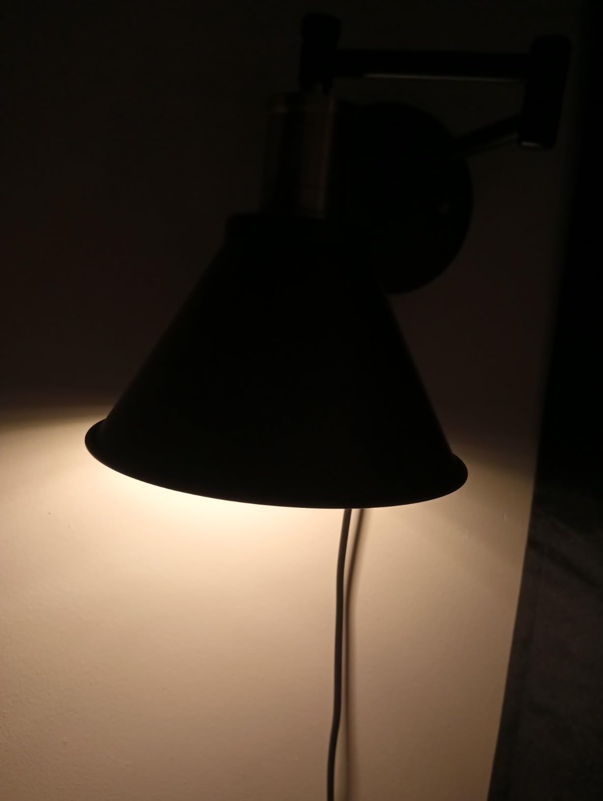 Swing Arm Wall Lamp Plug-in Cord Industrial Wall Sconce, Bronze and Black Finish,with On/Off Switch, E26 Base,1-Light Bedroom Wall Lights Fixtures,Bedside Reading Lamp customer photo 1