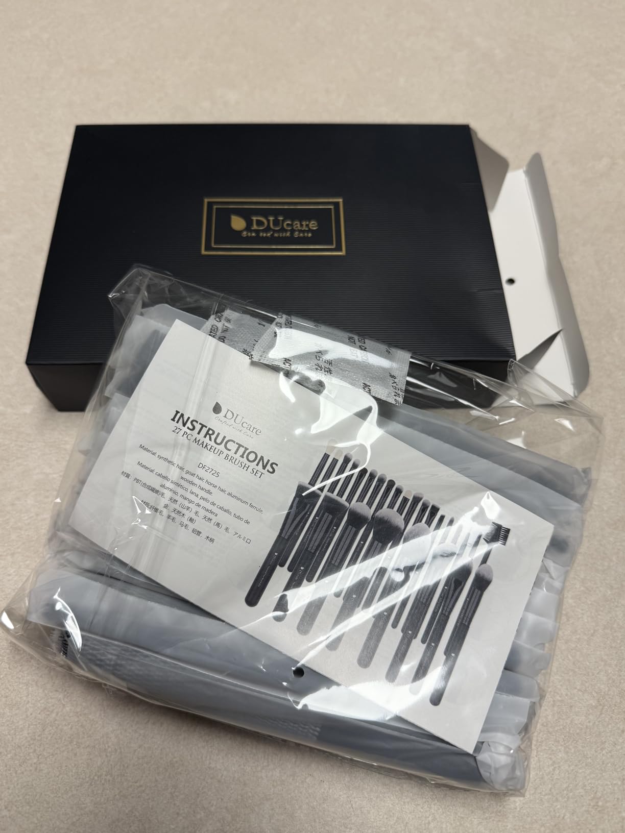 DUcare Professional Makeup Brushes Set 27Pcs Makeup Brush Set Premium Synthetic Kabuki Foundation Blending Face Powder Blush Concealers Eye Shadows Brushes customer photo 2