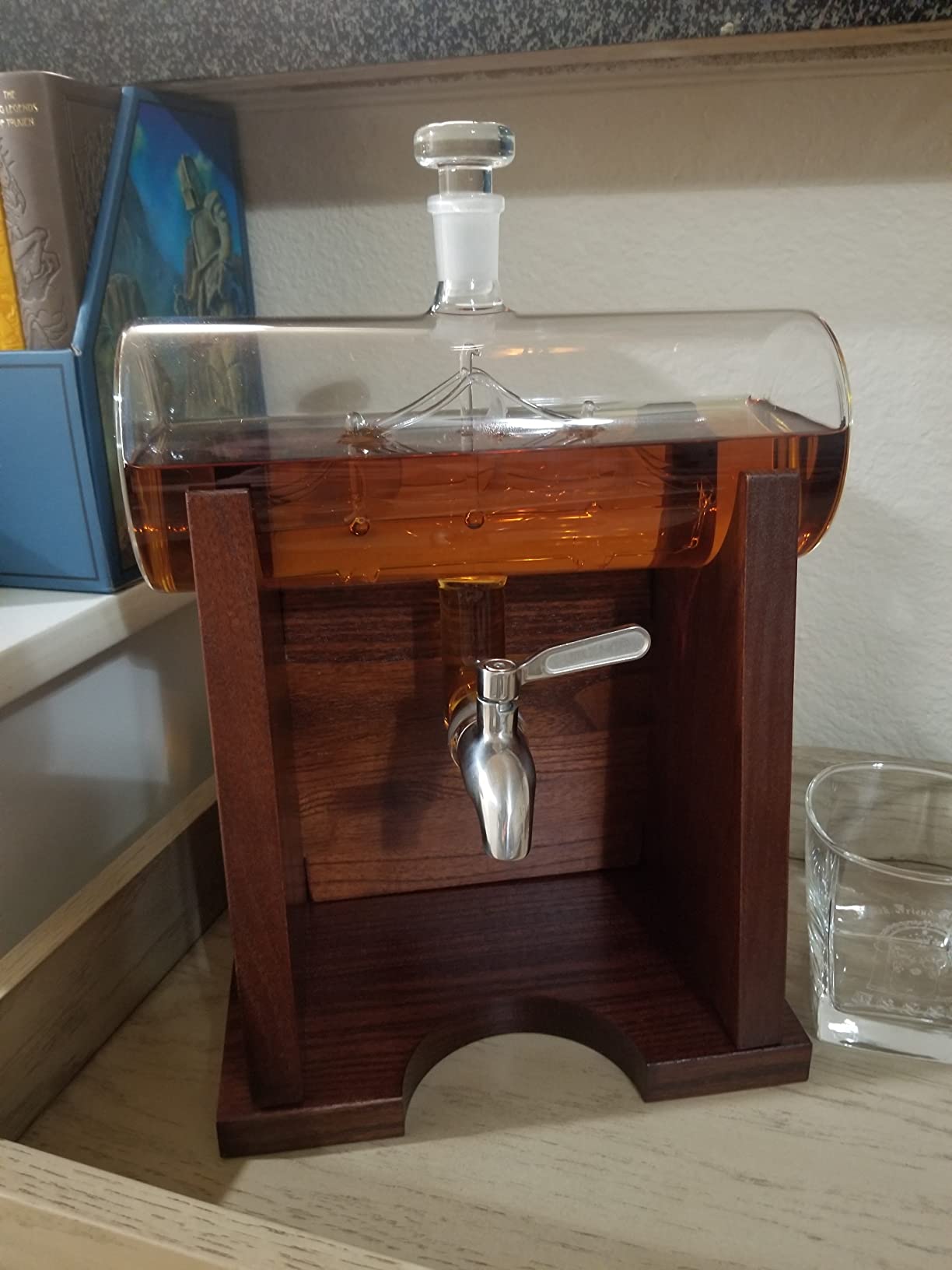 Jillmo Whiskey Decanter Set for Men, 1250ml, 2 Glasses & Wooden Stand customer photo 2