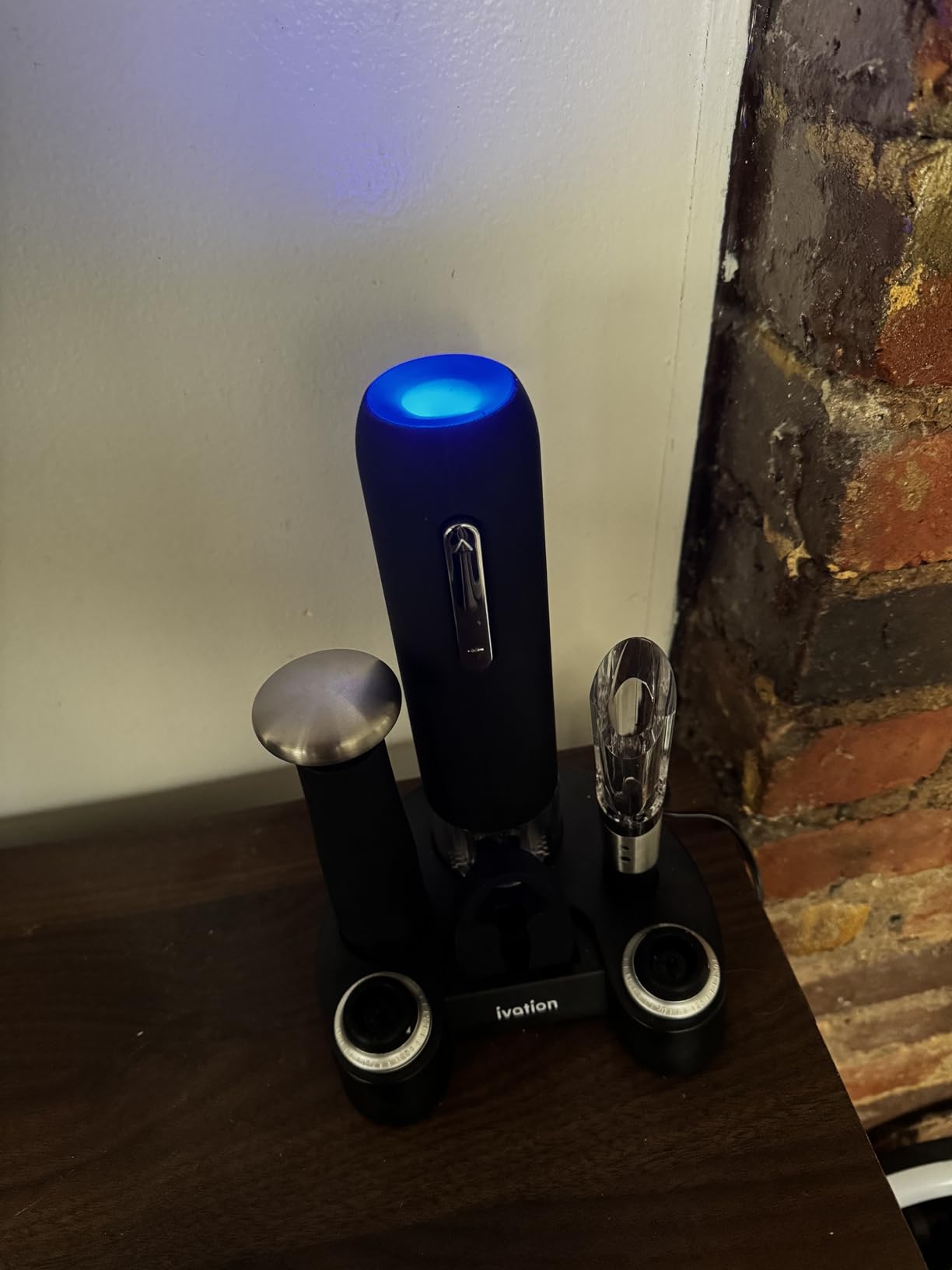 Ivation Wine Gift Set, 7-Piece Electric Opener, Aerator & Preserver Kit customer photo 1