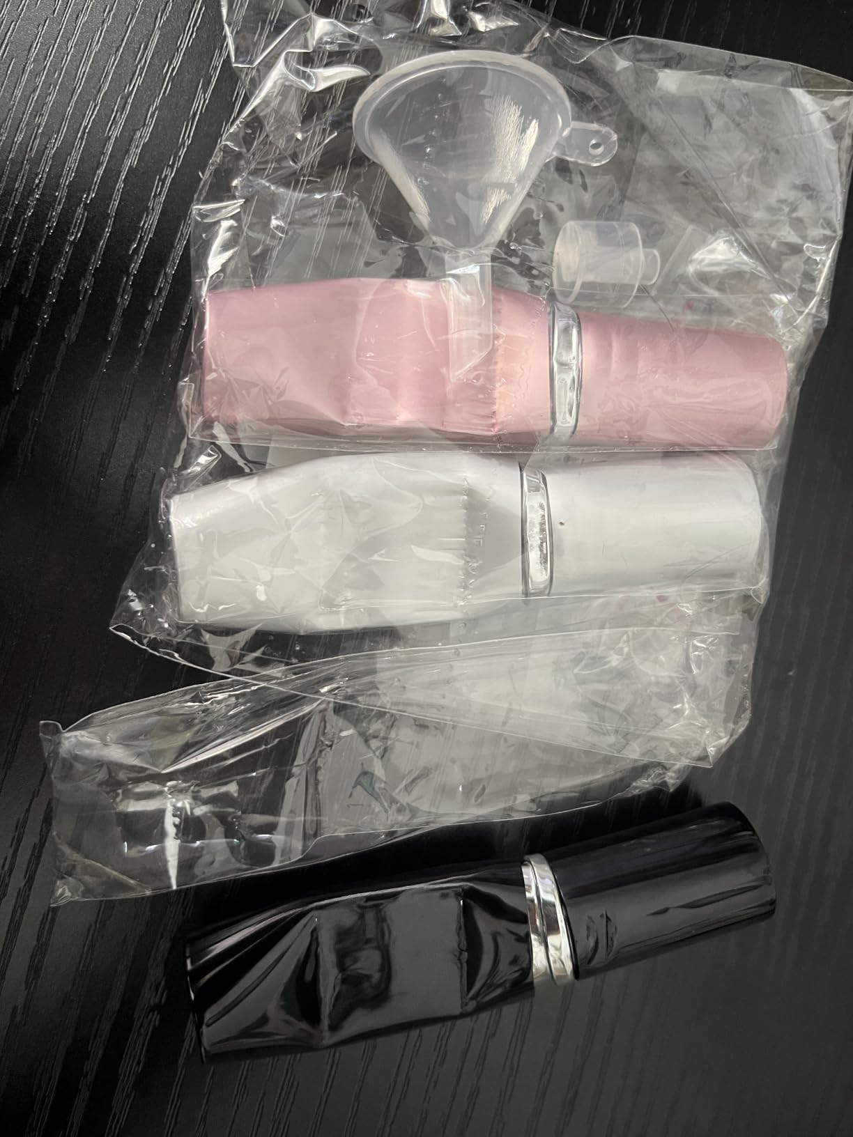 Refillable Travel Perfume Atomizer Bottles, 3 Pcs 6ml, Mini Portable Spray Bottles for Perfume Aftershave, Empty Travel Bottles with Funnel (Pink, Silver, Purple) customer photo 1