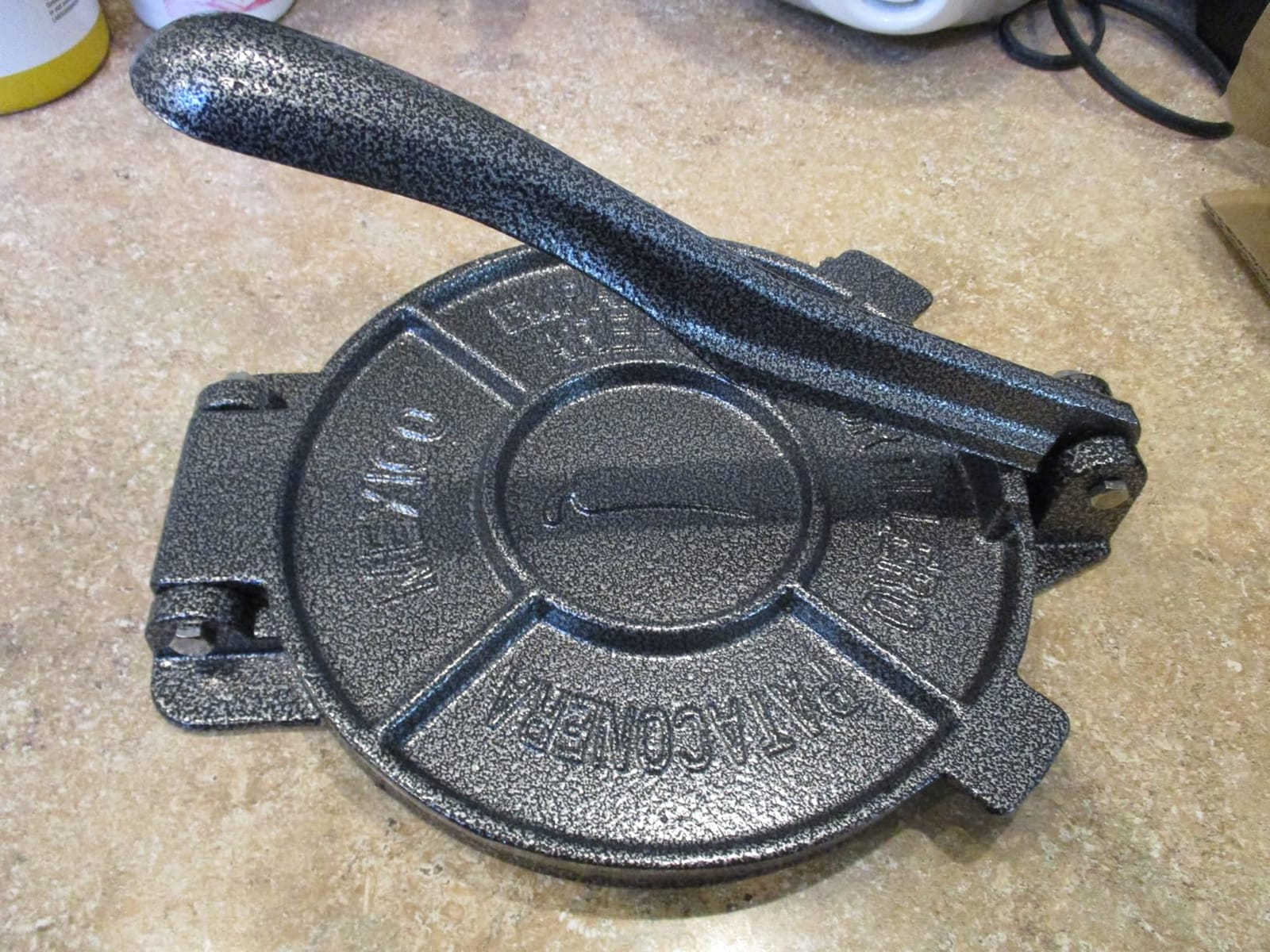 ARC 8-Inch Cast Iron Tortilla Press with 100 Parchment Papers customer photo 1
