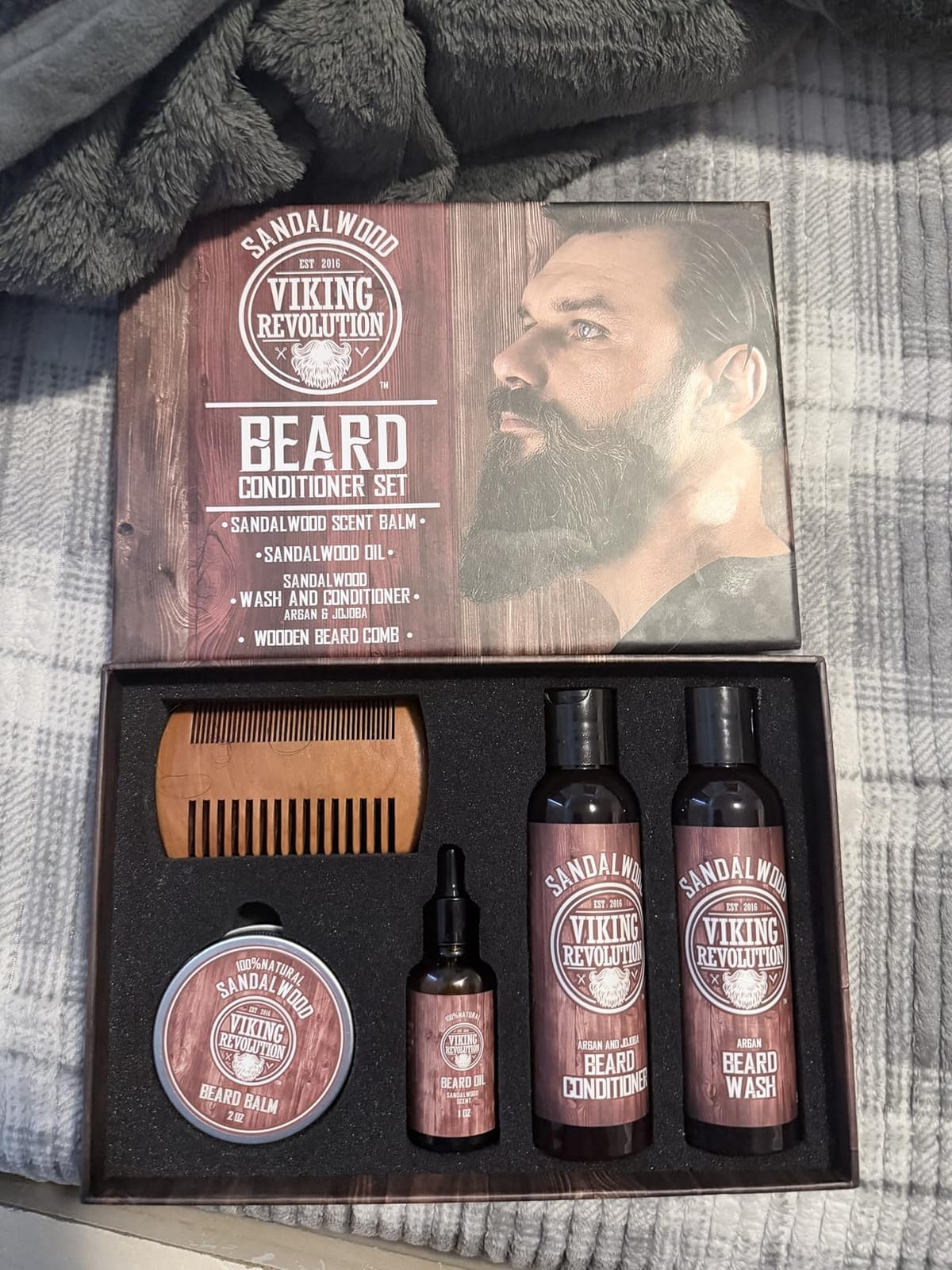 Viking Revolution Beard Conditioning Kit - Sandalwood, 5 Products Included customer photo 2