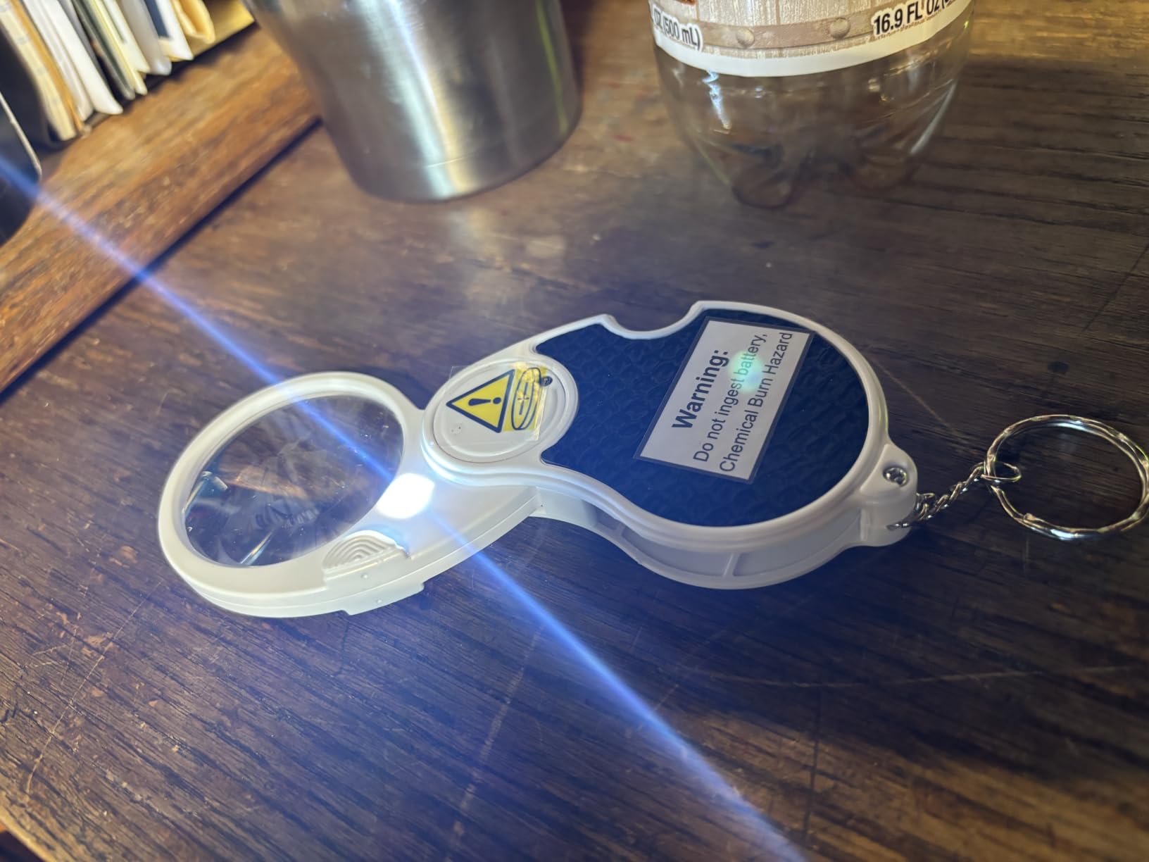 TECHSHARE Magnifying Glass with Light, Lighted Magnifying Glass, Handheld Pocket Magnifier Small Illuminated Folding Hand Held Lighted Magnifier for Reading Coins Hobby Travel - 45 Mm Diameter customer photo 1