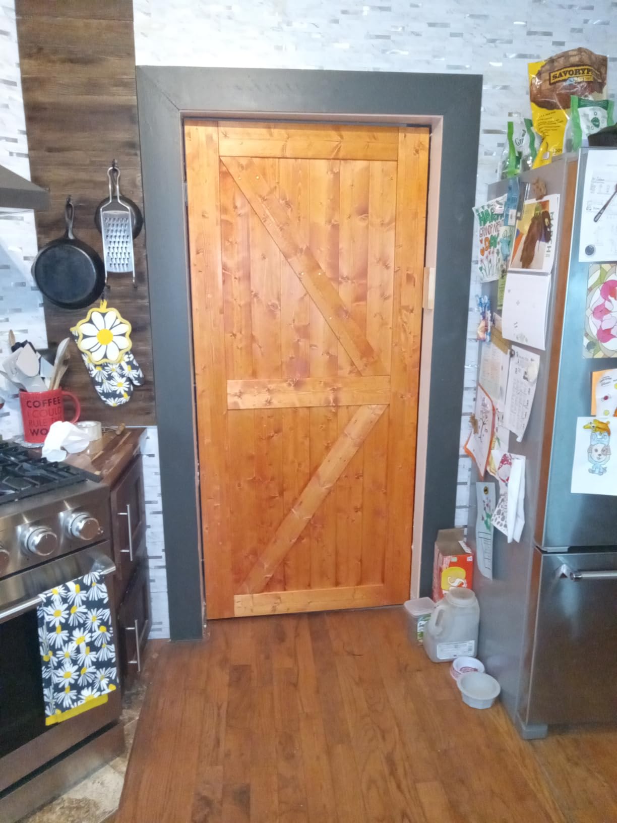 SmartStandard 36in x 84in Sliding Barn Wood Door Pre-Drilled Ready to Assemble, DIY Unfinished Solid Spruce Wood Panelled Slab, Interior Single Door Only, Natural, K-Frame (Fit 6FT-6.6FT Rail) customer photo 1