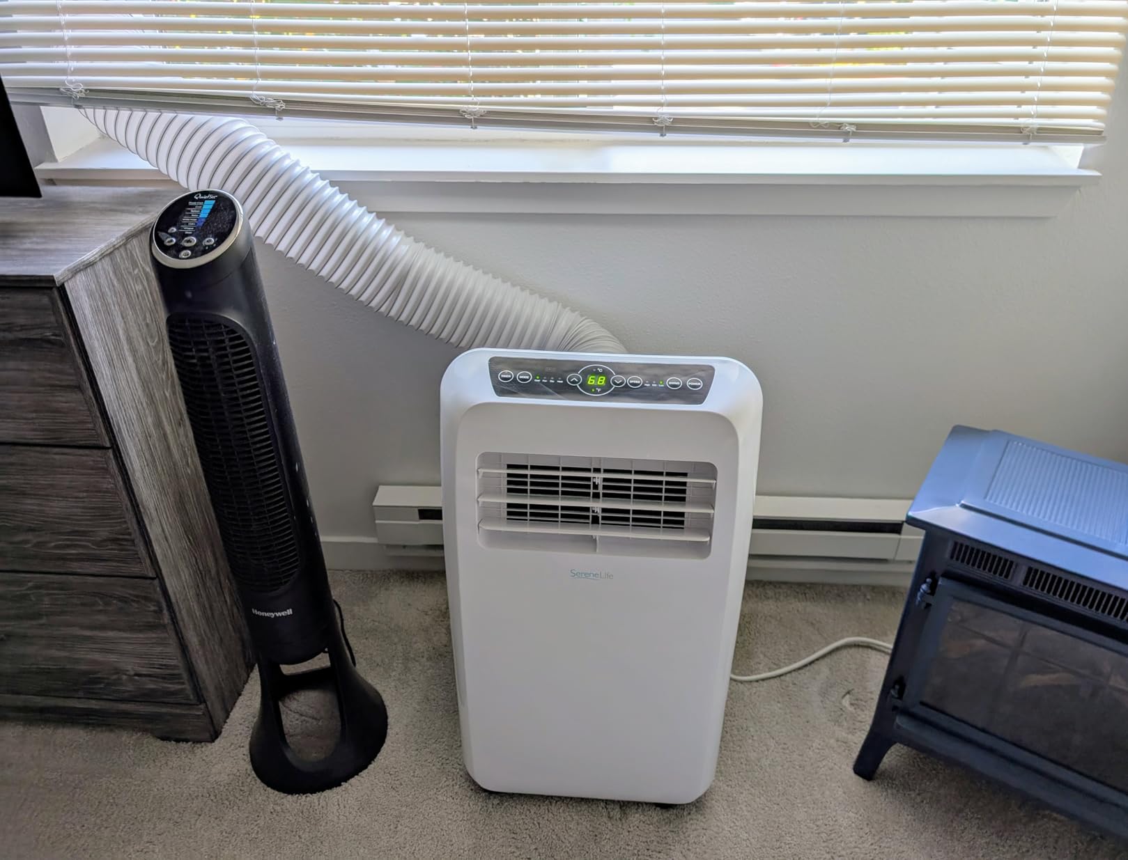 SereneLife Portable Air Conditioner With Heat & Built-in Dehumidifier 10,000 BTU, Portable Heater & AC For Rooms up to 450 Sq Ft - Remote Control & Window Mount Exhaust Kit Included customer photo 2