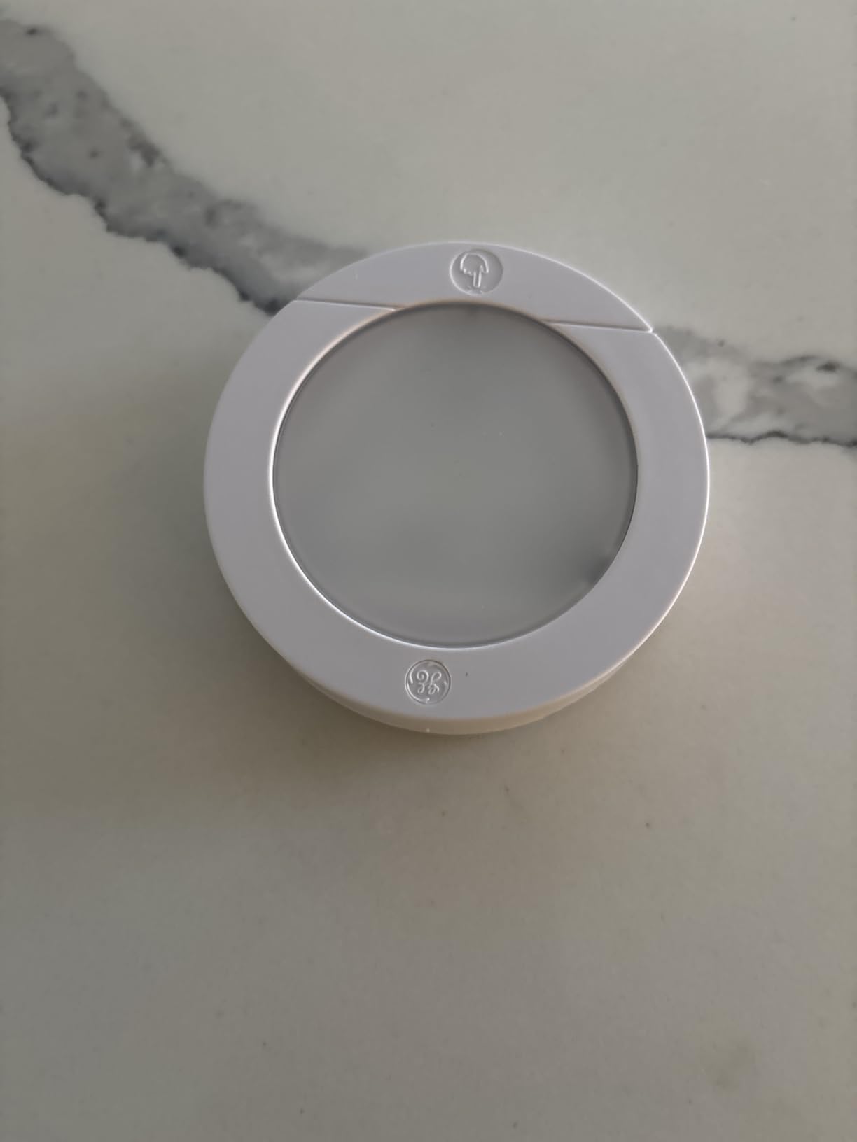 GE Battery Powered Puck Lights, Touch On/Off, 20 Lumens, 4 Pack customer photo 2