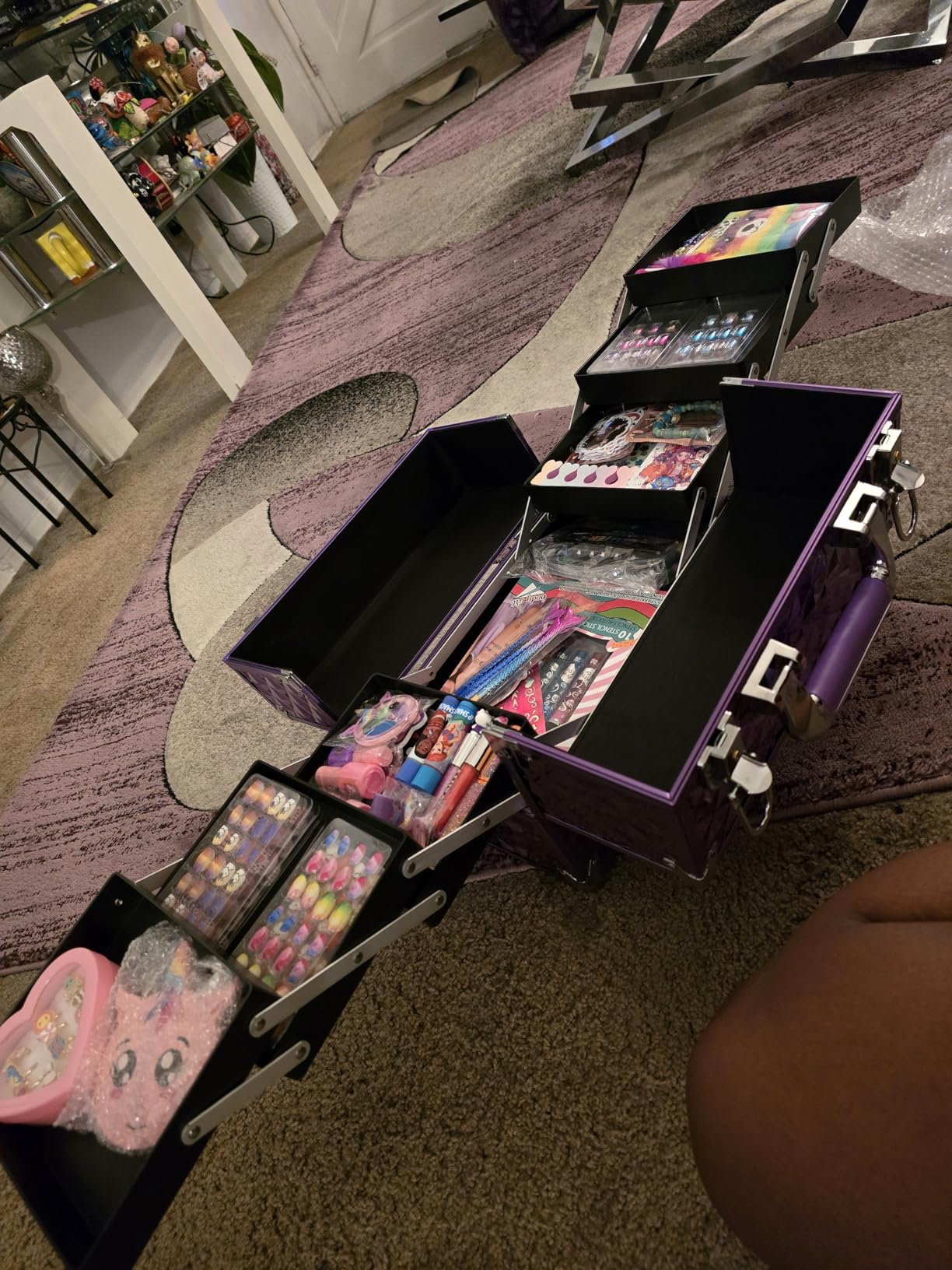 FRENESSA Makeup Train Case Makeup Case 11.8 Inch Large Cosmetic Box Organizer Travel Storage Professional Make Up Train Carrying Case with 6 Trays Locking Hard Vanity Storage Black customer photo 1