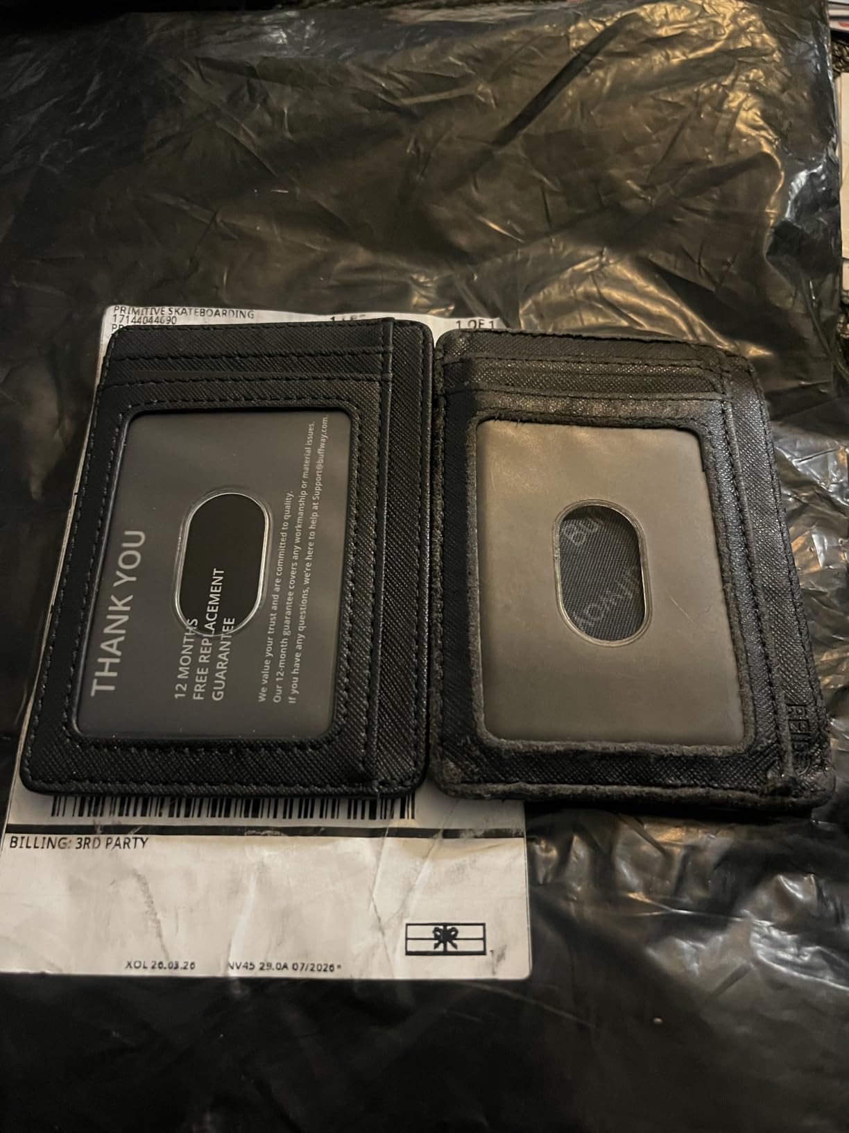 Buffway Slim Minimalist Front Pocket RFID Blocking Leather Wallets for Men and Women - Carbon Fiber Black customer photo 2