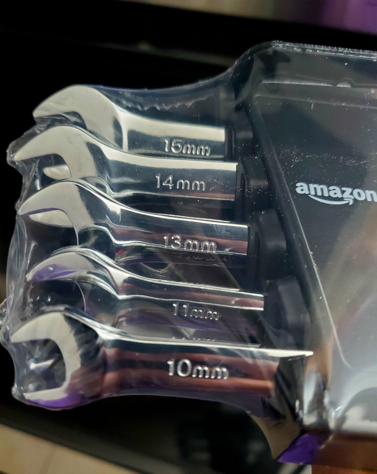 Amazon Basics Metric Ratcheting Combination Wrench Set, 7-Piece, Chrome Vanadium Steel, 72-Tooth, 8mm, 10mm, 12mm, 13mm, 14mm, 15mm, 17mm customer photo 2